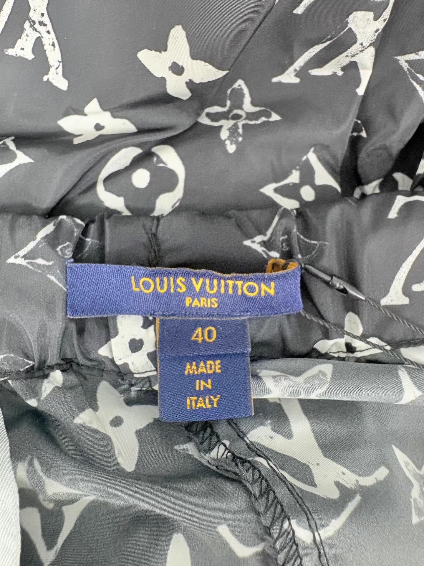 Louis Vuitton LOUIS VUITTON LV Monogram Full Logo Pants K1 Size 40" / US 18 - 3 Thumbnail