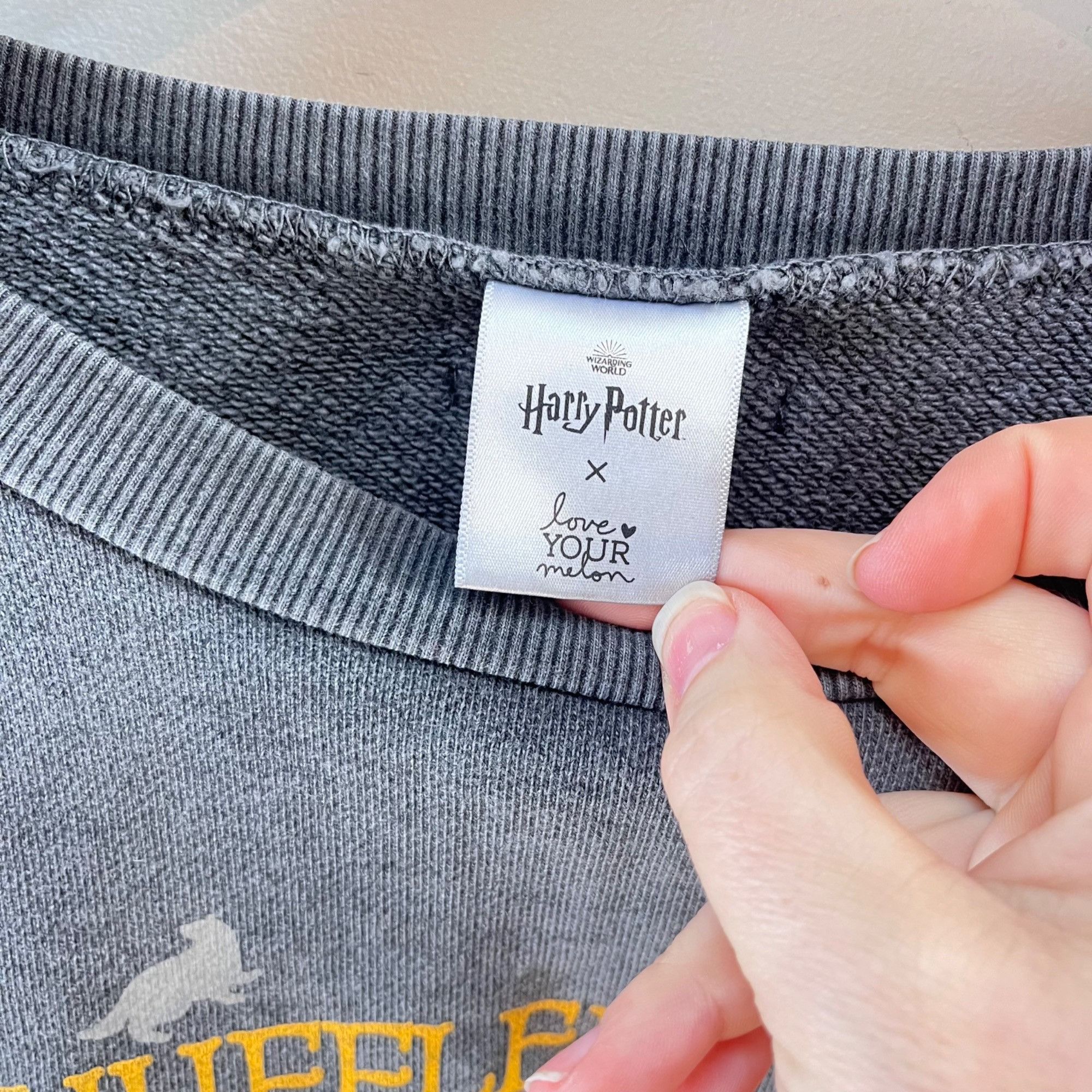 Other Rare: Harry Potter X Love Your Melon Hufflepuff Sweatshirt G Size L / US 10 / IT 46 - 2 Thumbnail