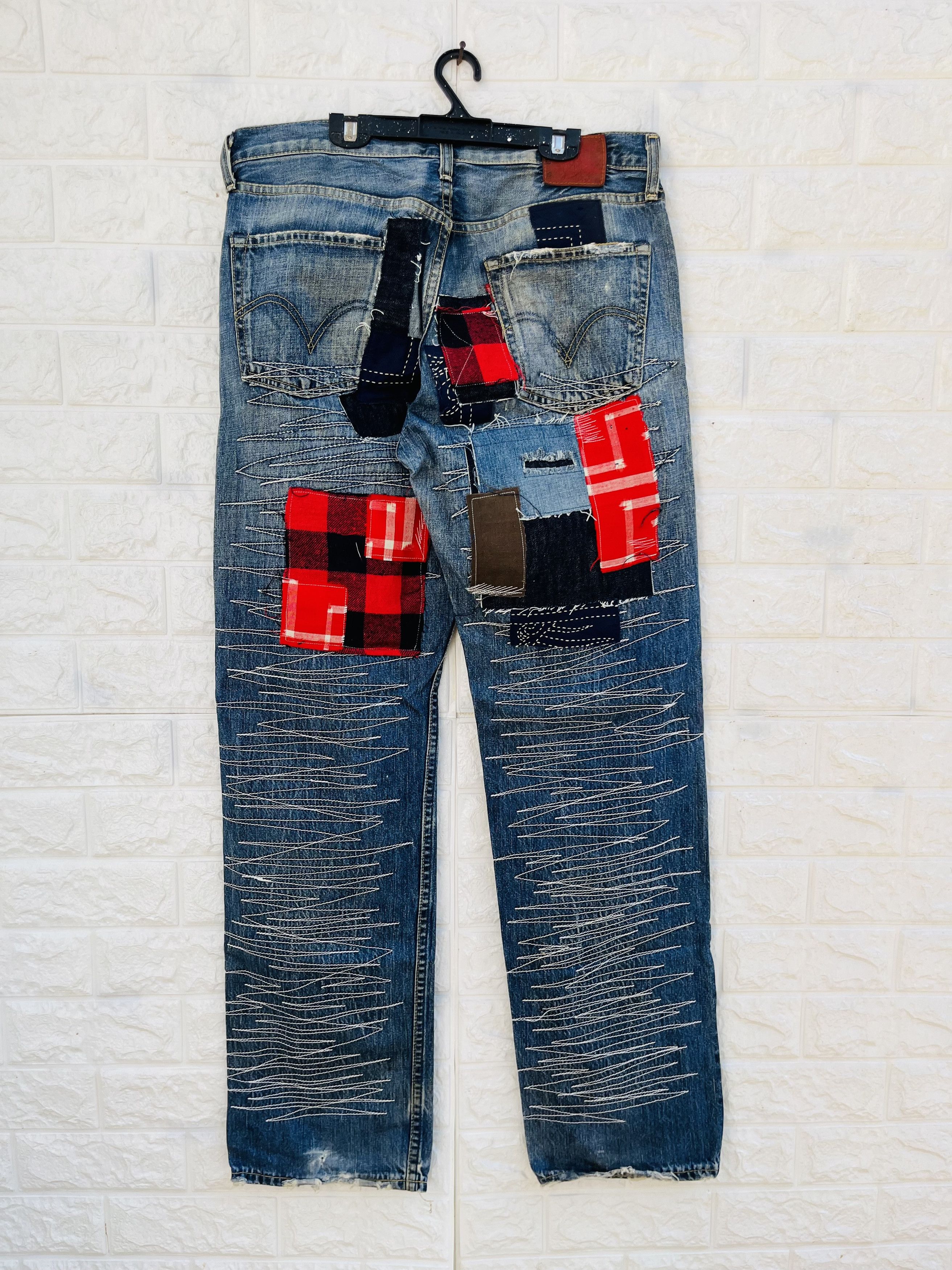 Japanese Brand Vintage 90s Levis Distressed Japan Designer Fashion Style Size US 32 / EU 48 - 2 Thumbnail