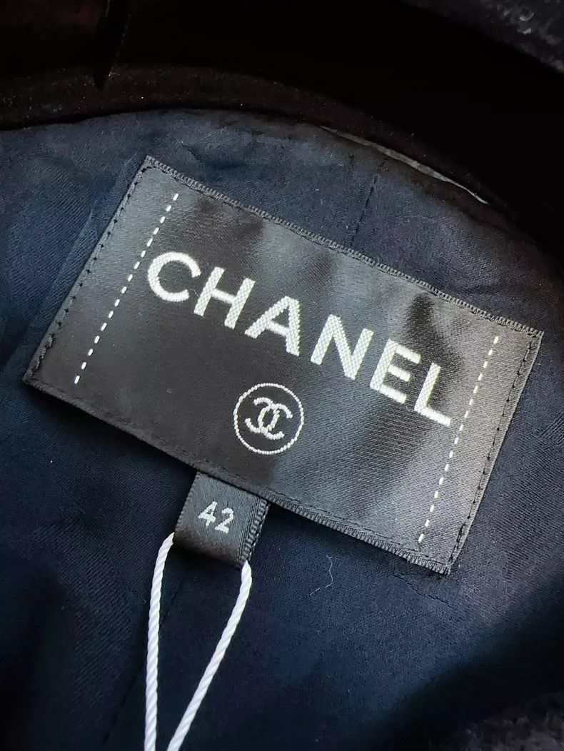 Chanel Chanel 22P dark blue braided V-neck jacket Size M / US 6-8 / IT 42-44 - 7 Thumbnail