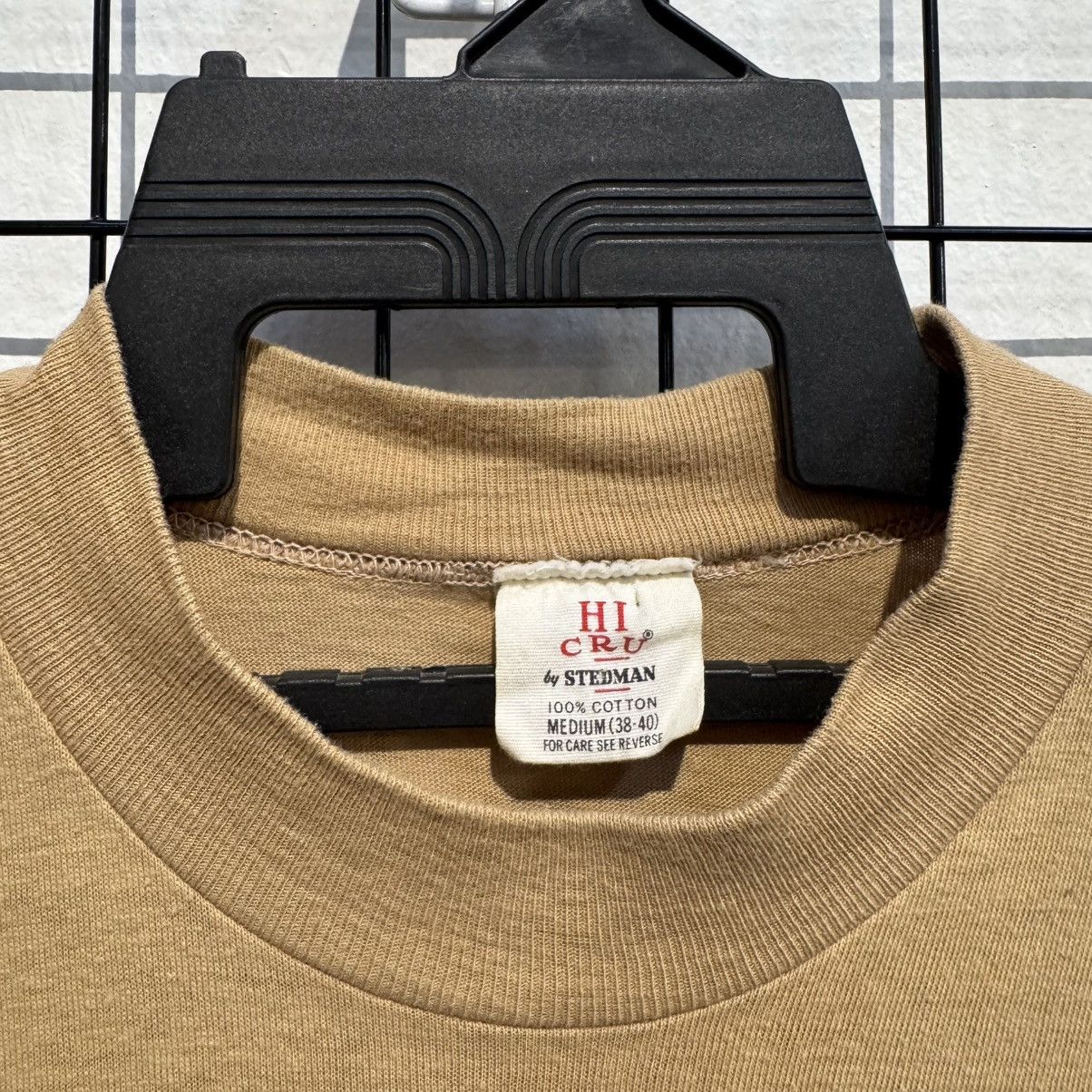 Other Vintage UCLA 1975 T-Shirt Long Sleeve - RACING TEAM Size US S / EU 44-46 / 1 - 8 Thumbnail