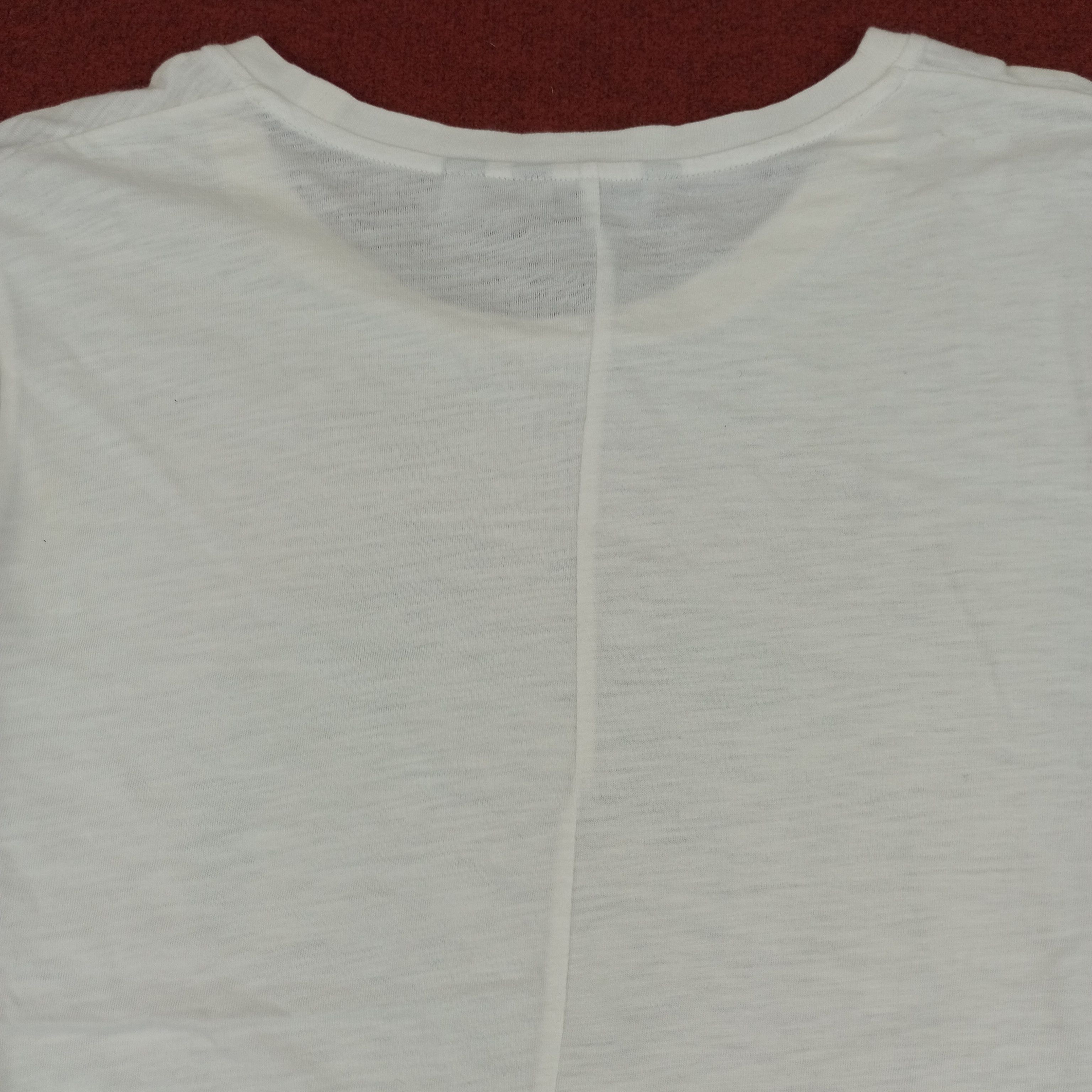 Undercover × Uniqlo Uniqlo Undercover Japanese Brand Fashion Style Tshirt Size M / US 6-8 / IT 42-44 - 4 Thumbnail