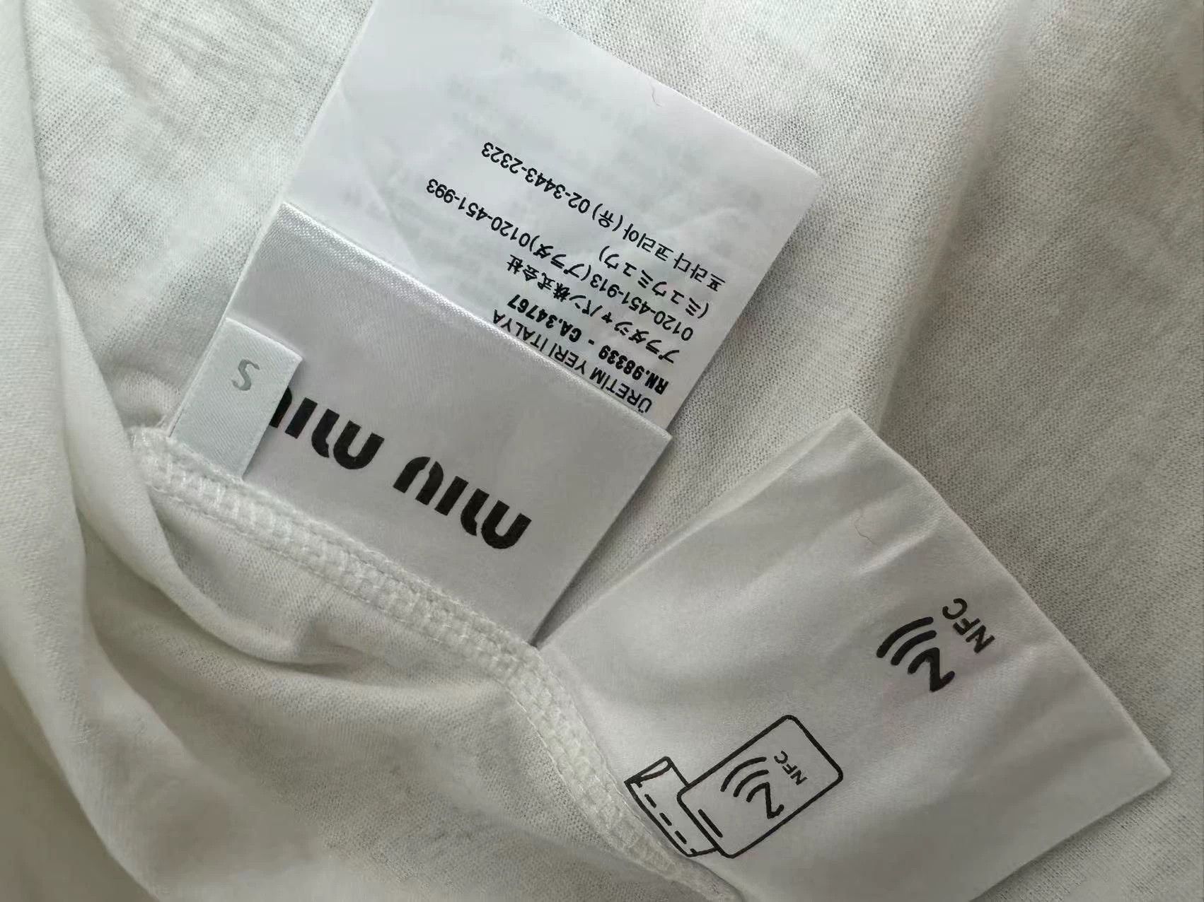 Miu Miu MIUMIU Short Sleeve Tee Size S 99 New Size S / US 4 / IT 40 - 3 Thumbnail