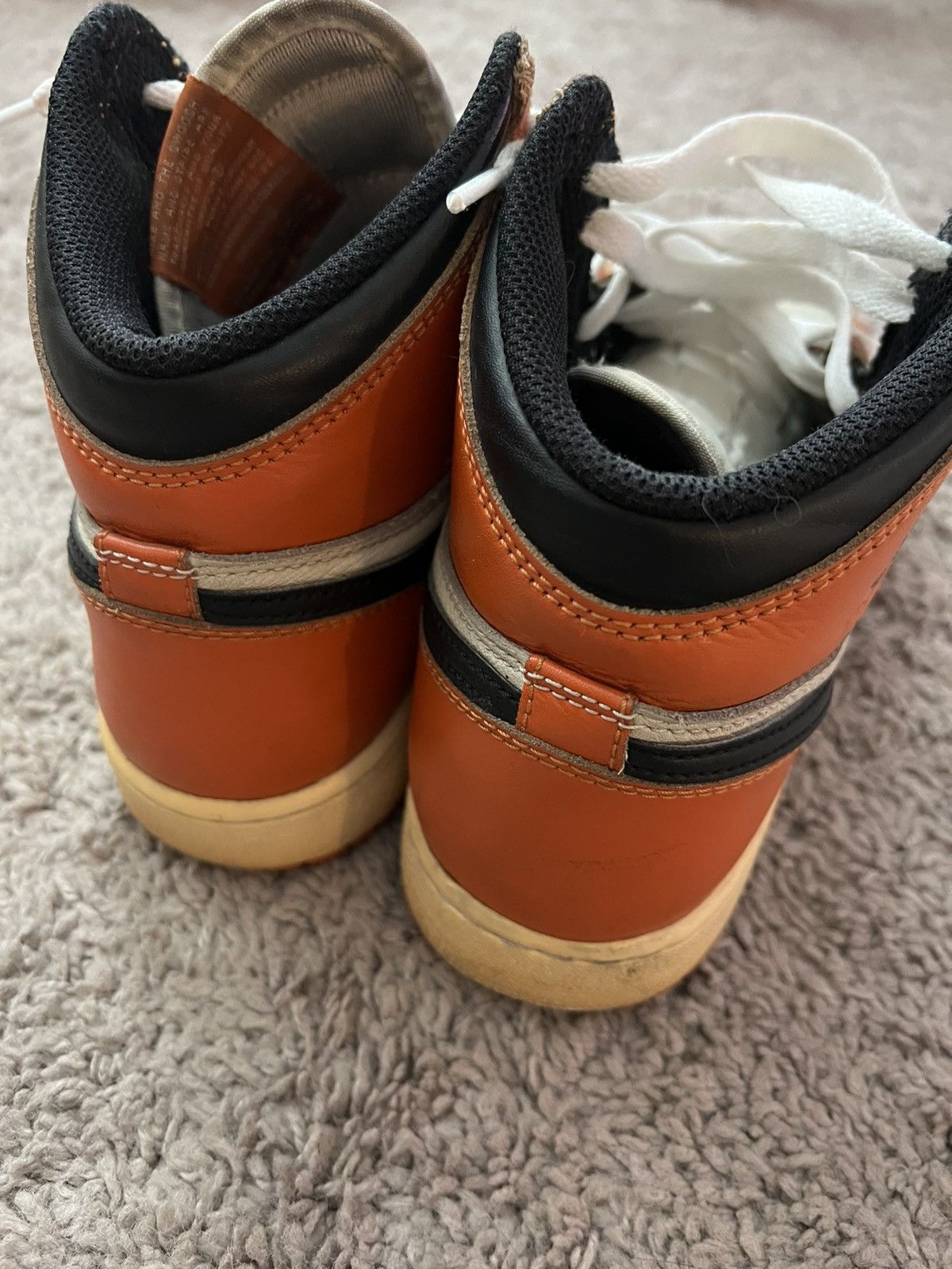 Jordan Brand Air Jordan 1 Retro High OG Shattered Backboard Away Size 7 Size US 7 / EU 40 - 6 Thumbnail