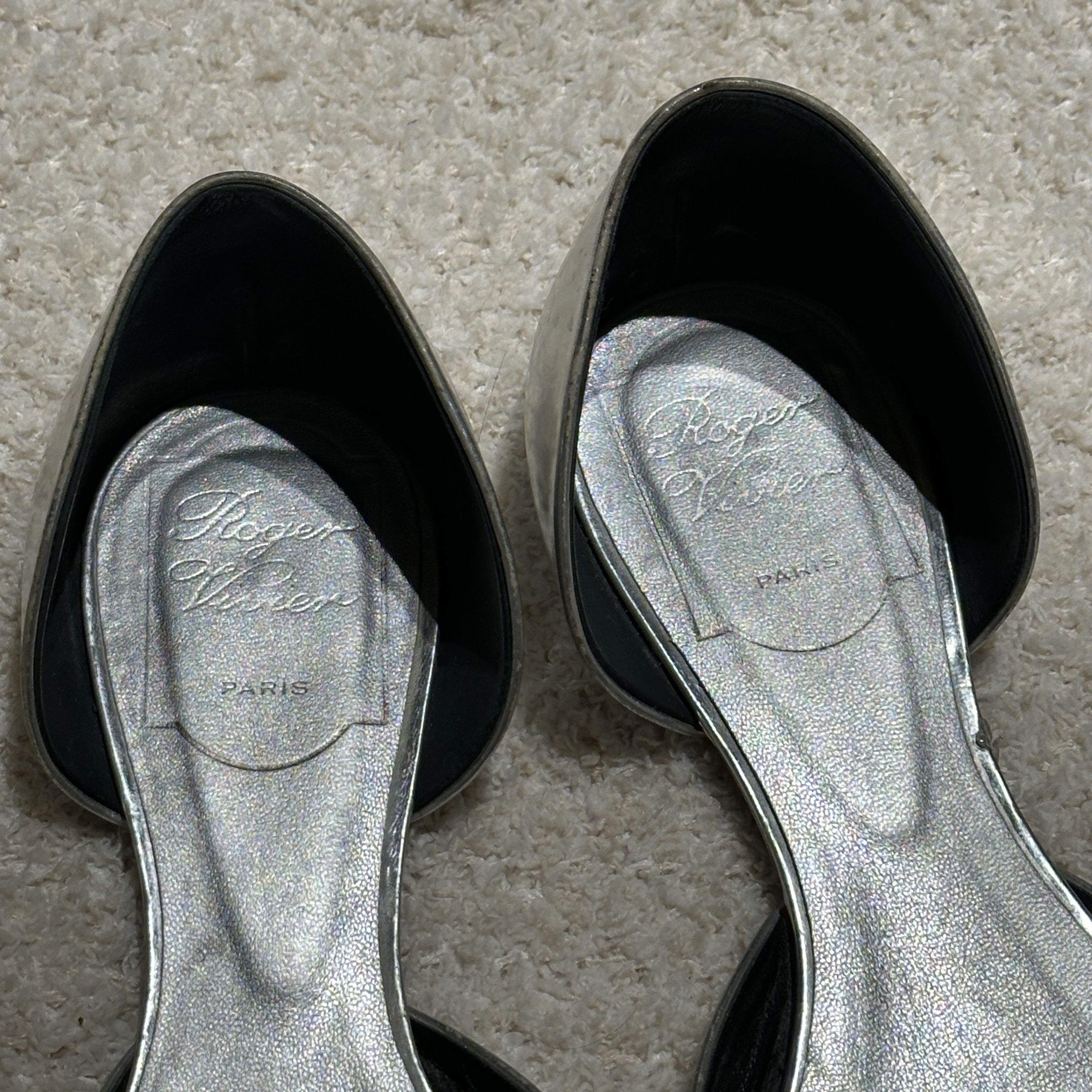 Roger Vivier Roger Vivier Silver Buckle Flats – Size 36 (US 6) Size US 6 / IT 36 - 4 Thumbnail