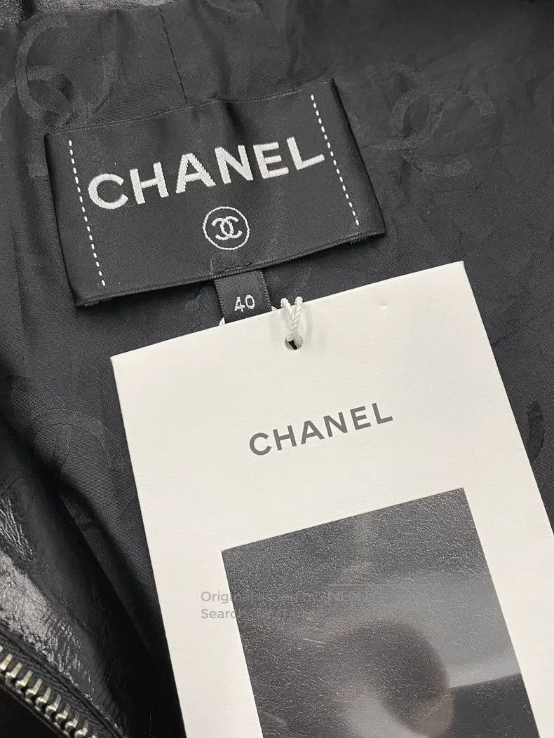 Chanel Chanel 23C black and white colour-blocked calfskin vest ja Size S / US 4 / IT 40 - 5 Thumbnail