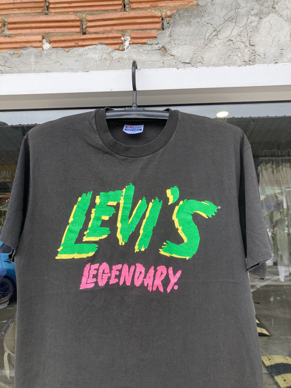 Levi's Vintage Clothing VINTAGE 80s/90s Levi's Legendary Neon Graphic Size US M / EU 48-50 / 2 - 2 Thumbnail
