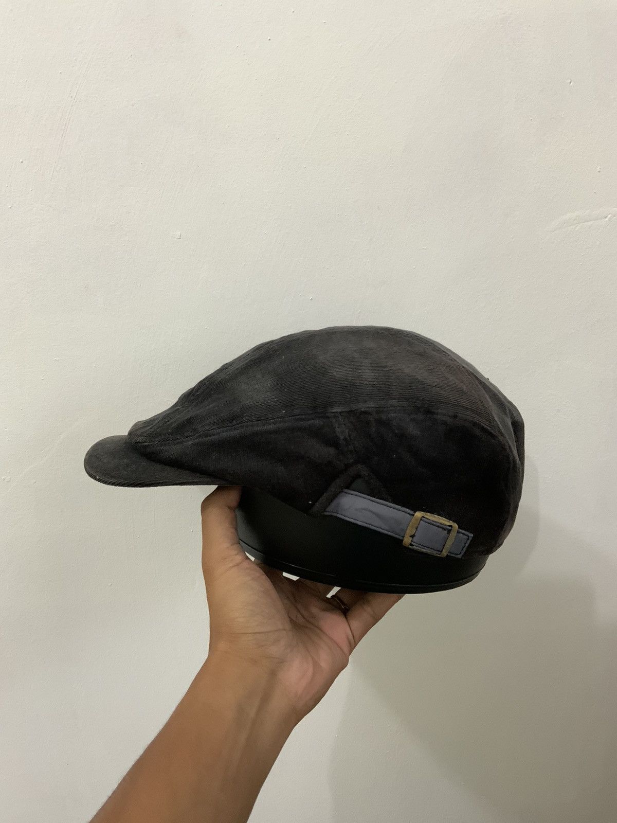 Japanese Brand Inspire Corduroi Fade Retro Flat Baretta Hat Size ONE SIZE - 2 Thumbnail