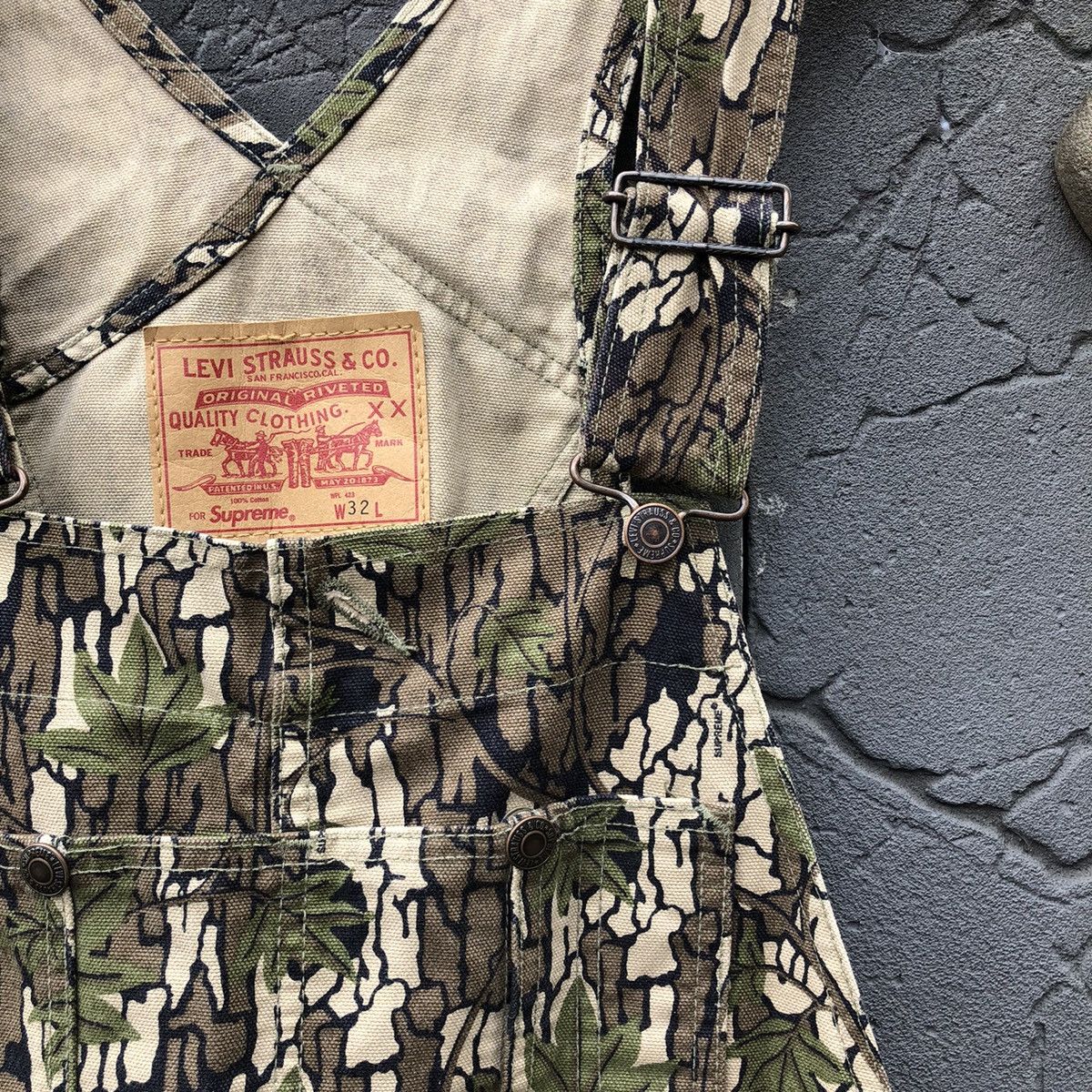 Levi's × Supreme SUPREME X LEVIS OVERALLS FW13 Size US 32 / EU 48 - 3 Thumbnail