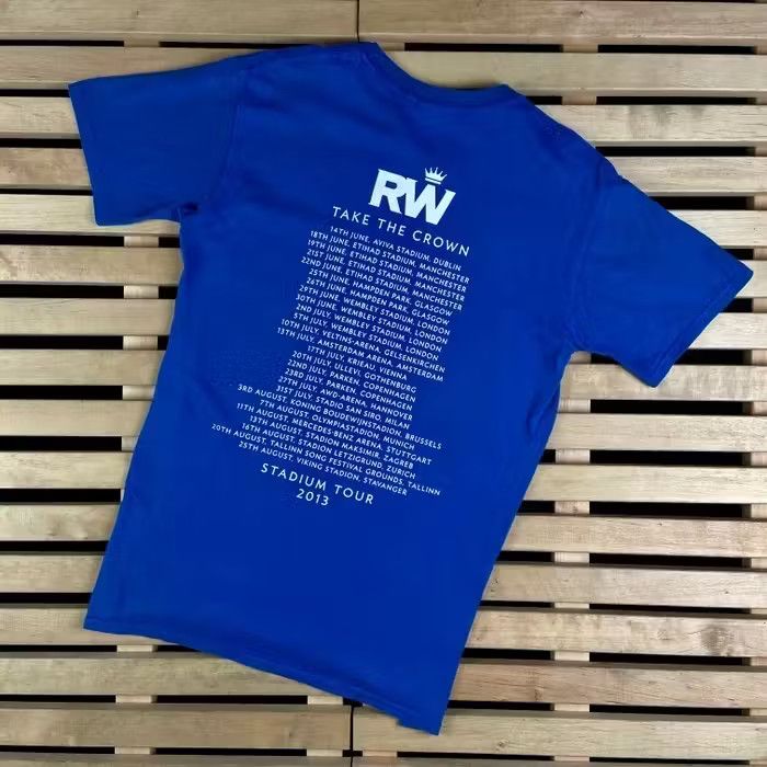 Band Tees Vintage T Shirt Robbie Williams Take The Crown 2013 Size M Size US M / EU 48-50 / 2 - 5 Thumbnail