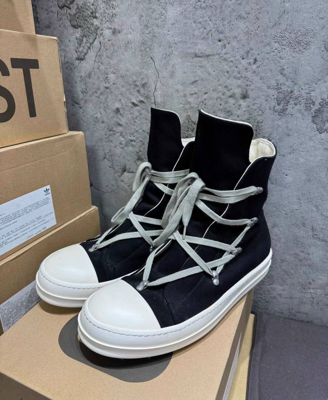Rick Owens Drkshdw Rickowens Drkshdw Black Canvas Five-Pointed Star Size US 9.5 / EU 42-43 - 1 Thumbnail