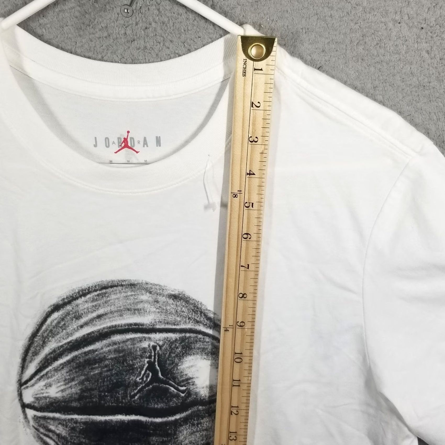 Jordan Brand Jordan Shirt Mens M White Black Basketball Nike Air Tee Size US M / EU 48-50 / 2 - 4 Thumbnail