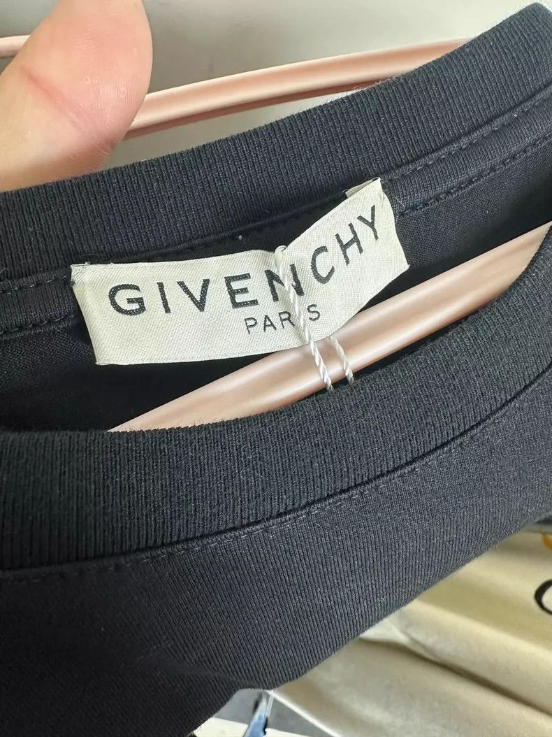 Givenchy Givenchy Classic Short-Sleeve T-Shirt Size US XXL / EU 58 / 5 - 4 Thumbnail