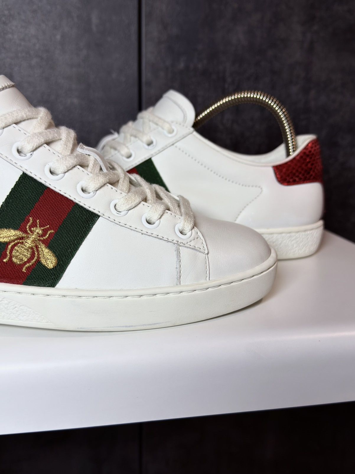 Gucci Gucci Ace Bee Low Top Sneakers Tom Ford Golden Goose Dior Size US 7 / IT 37 - 13 Thumbnail