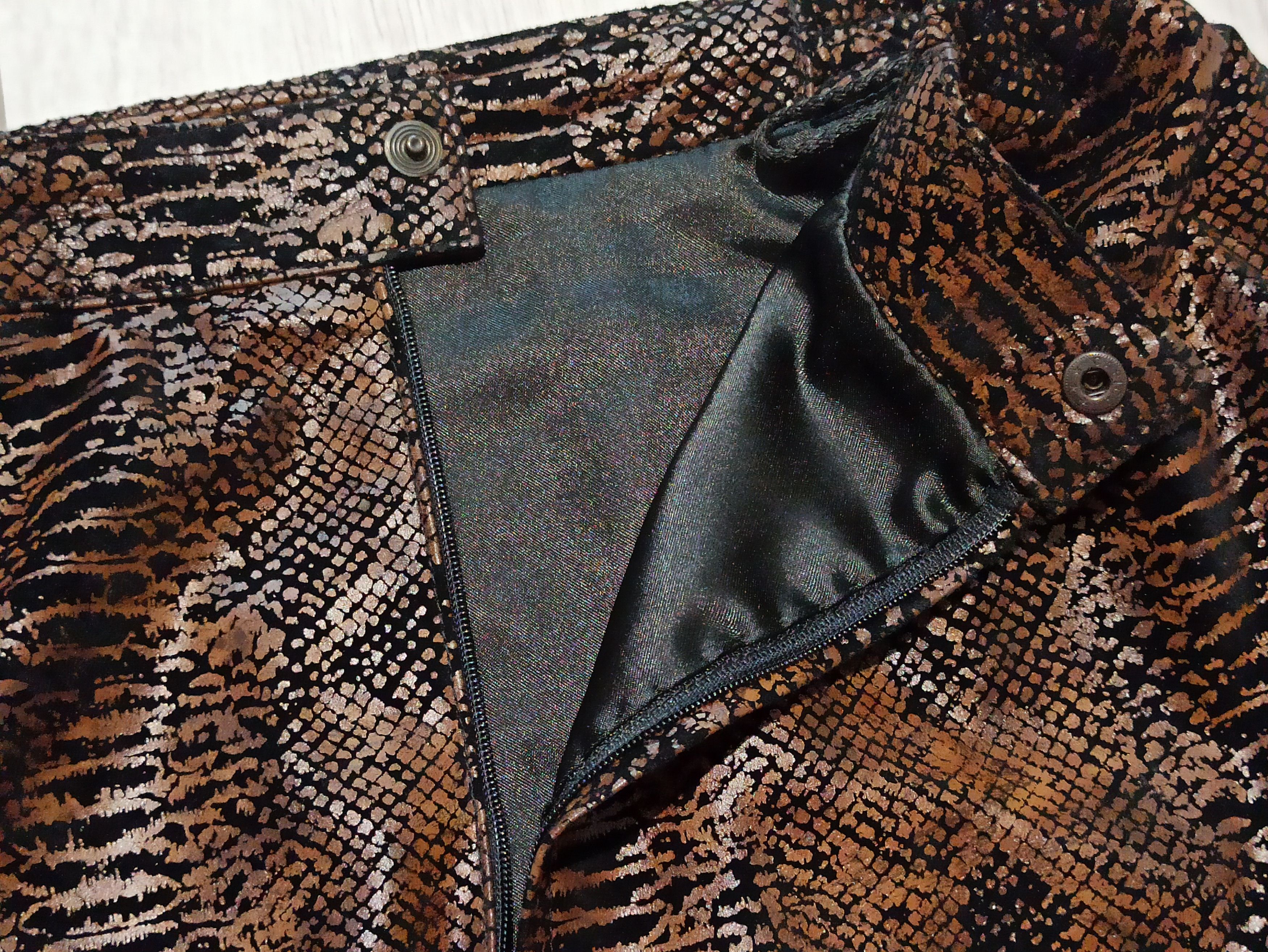 Designer Rare Bauza Fontana Snake Print Leather Vest Skirt Set Size 34" / US 12 / IT 48 - 3 Thumbnail