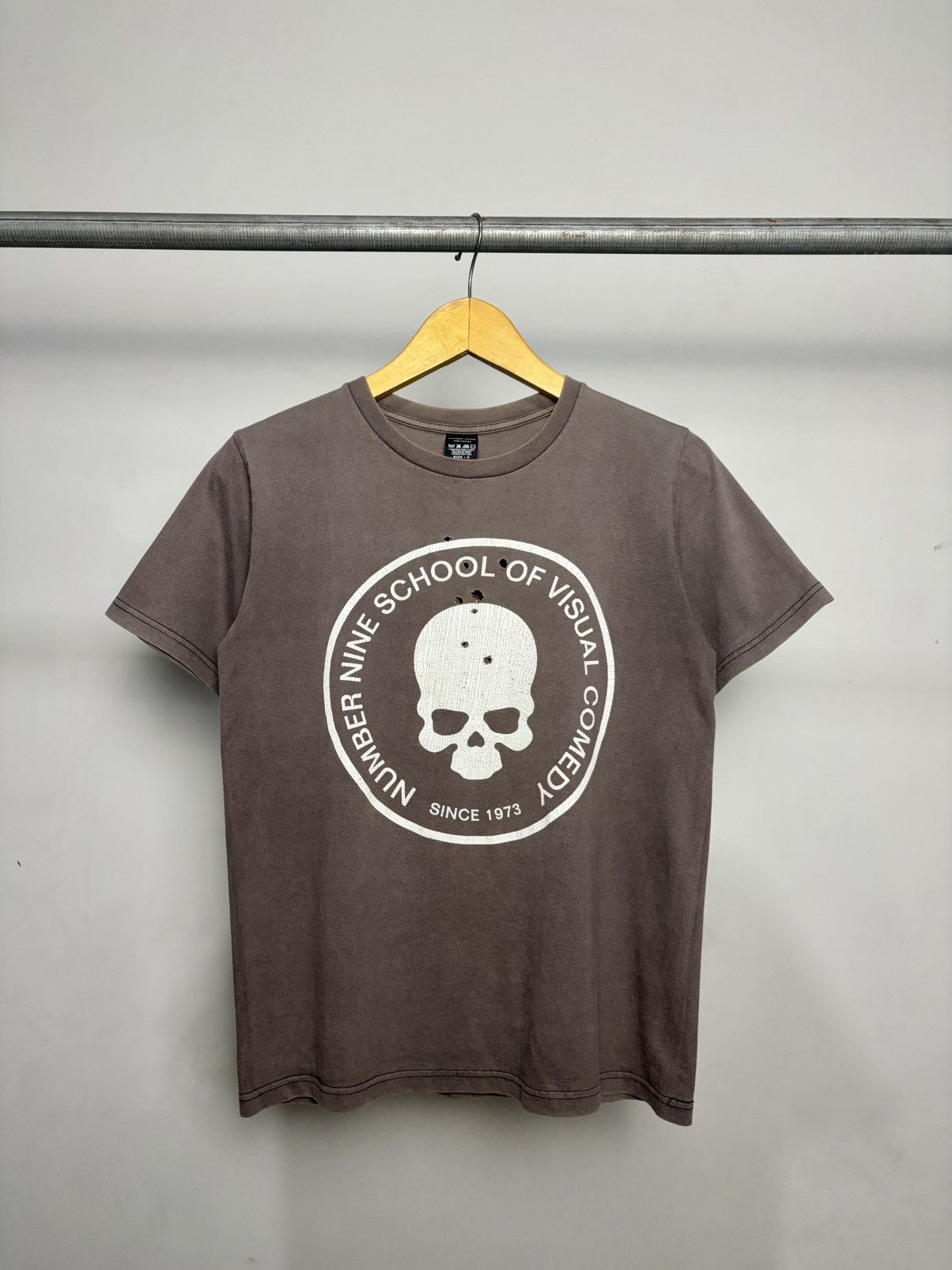 2000s Number Nine School Of Visual Comedy Tee