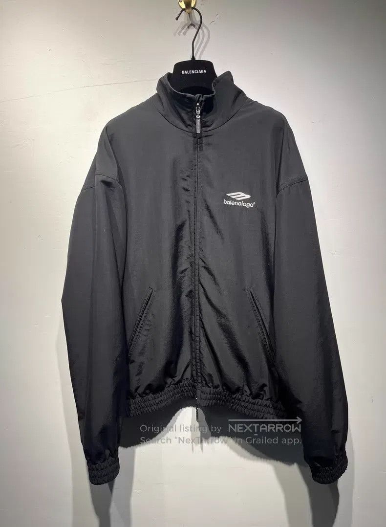 Balenciaga Balenciaga Solid Color Logo Printed Zip-Up Stand Collar Sp Size US M / EU 48-50 / 2 - 1 Thumbnail