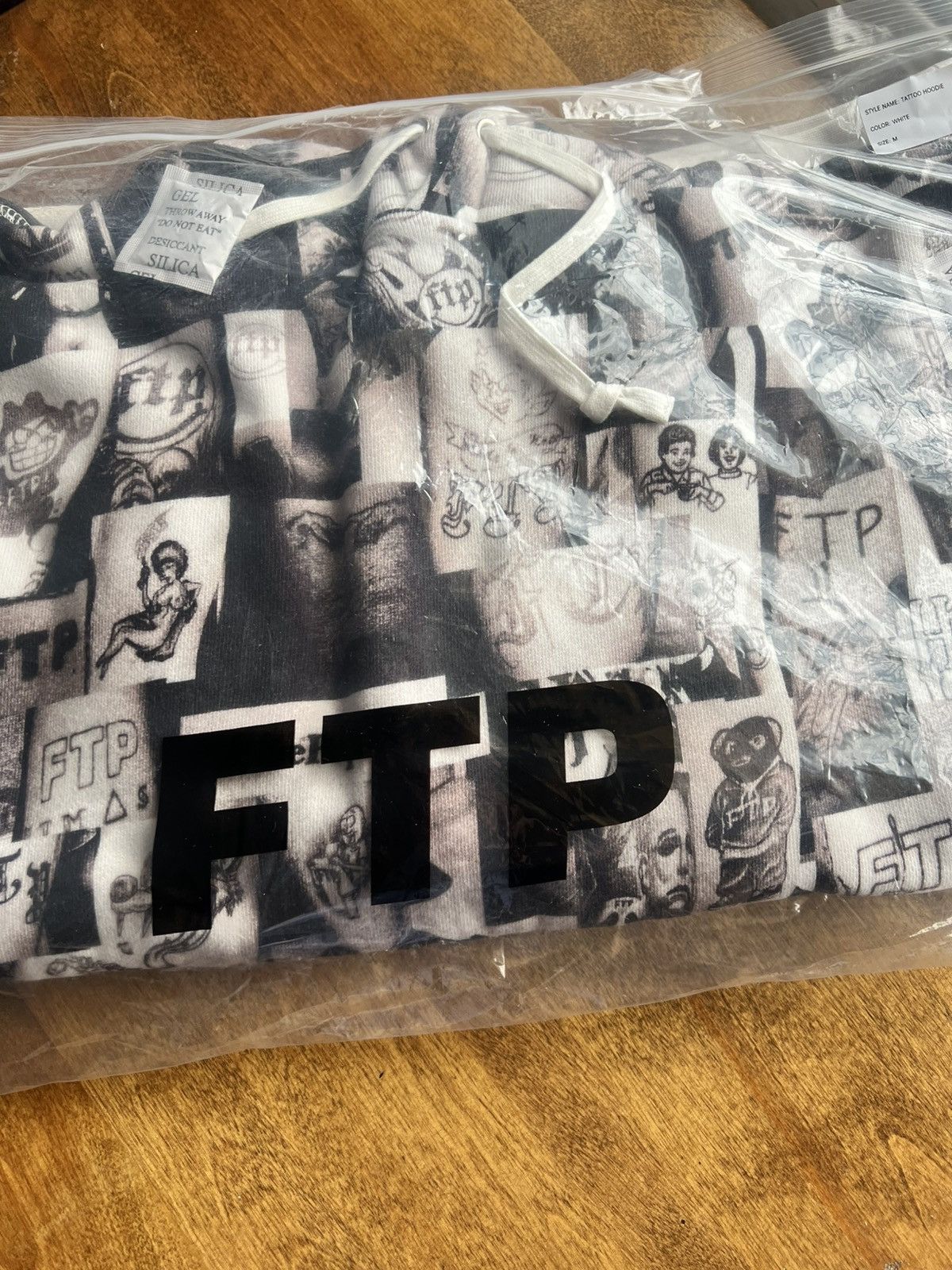 Fuck The Population × Vintage FTP Tattoo Hoodie Size US M / EU 48-50 / 2 - 3 Thumbnail