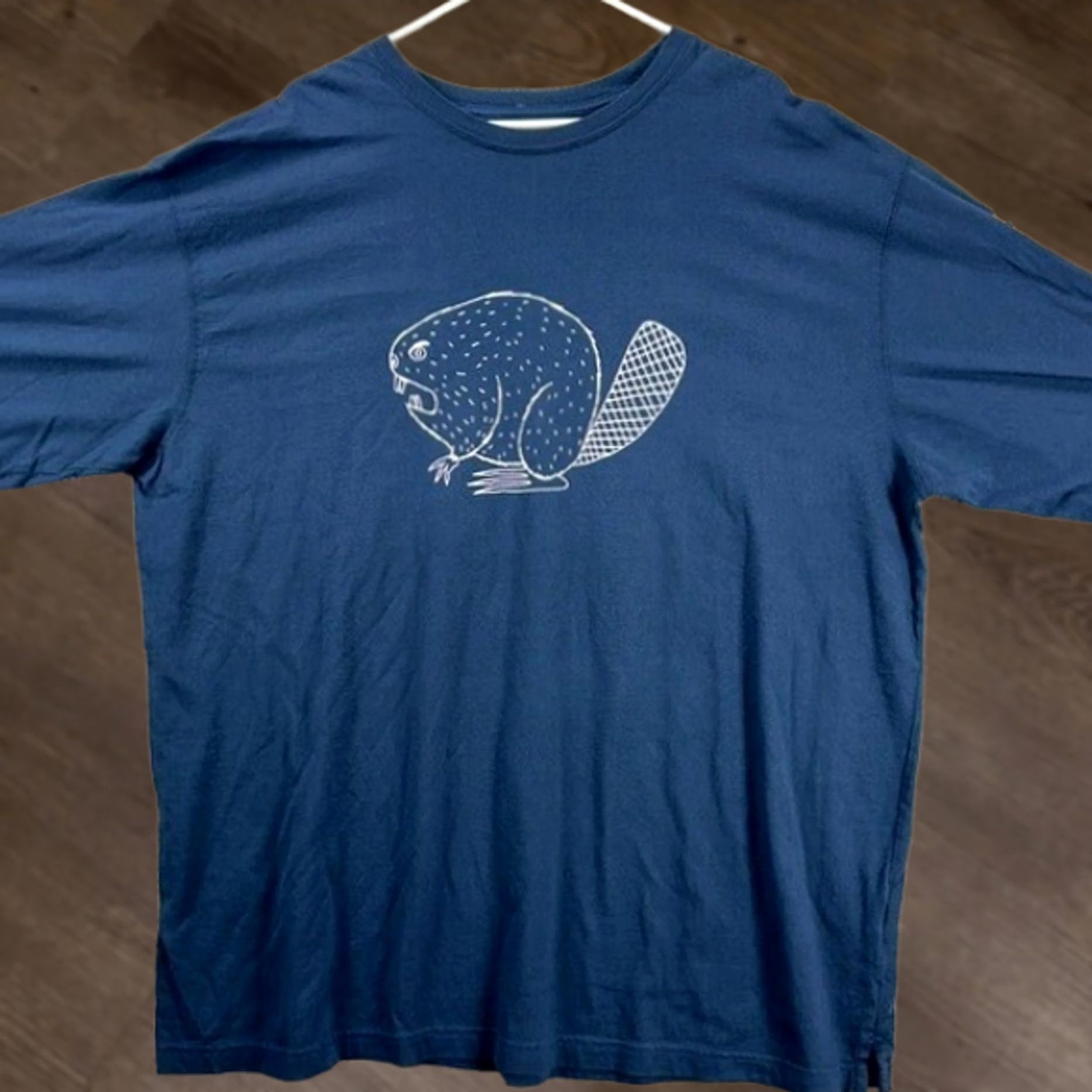 Duluth Trading Company Duluth Trading Co. Longtail T Shirt Men XL Blue Spell Out Beaver Relaxed NEW A23 Size US XL / EU 56 / 4 - 1 Thumbnail