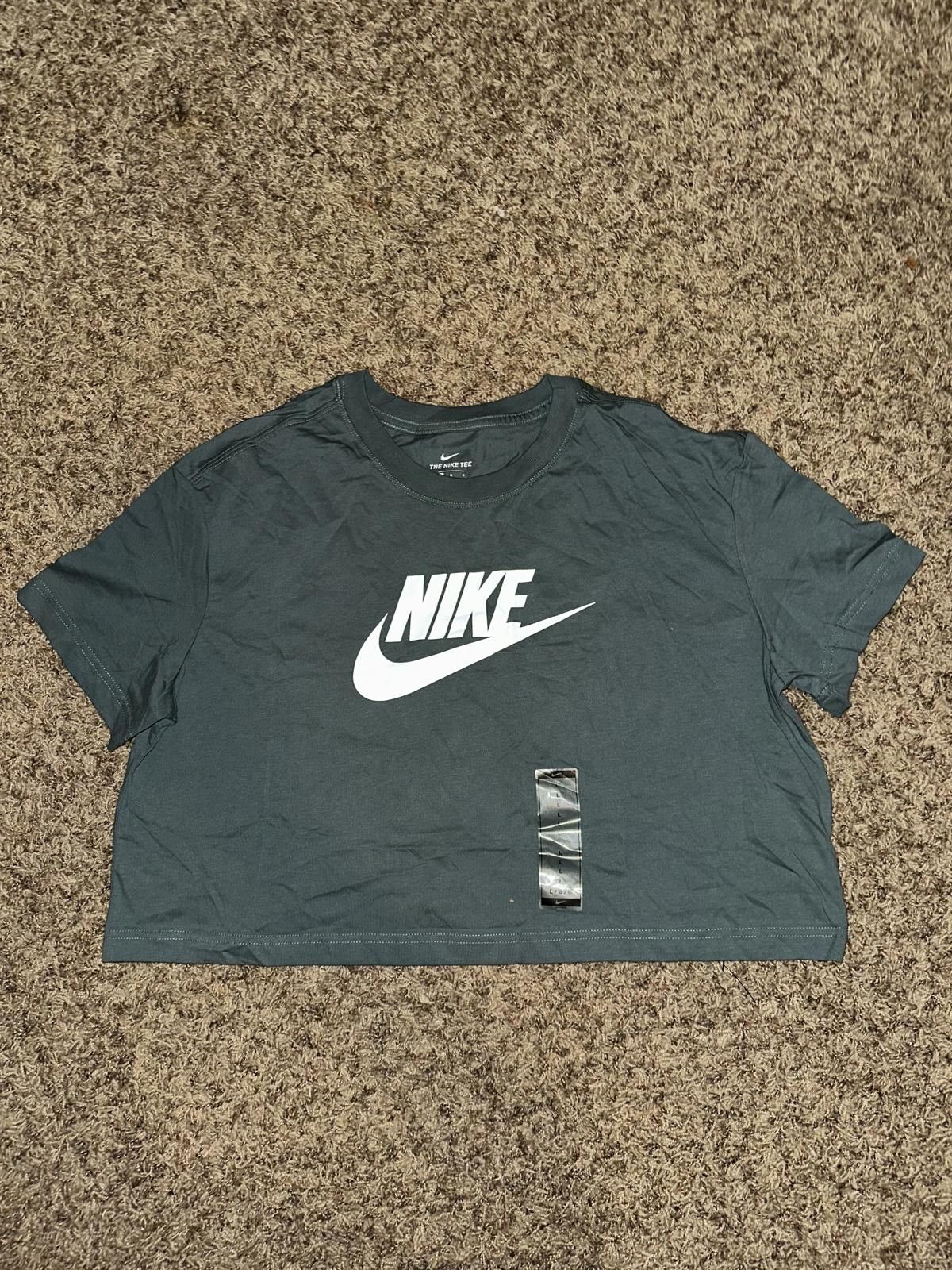 Nike Nike Sportswear Essential Women's Cropped Logo Miltary Green T-Shirt Size L / US 10 / IT 46 - 1 Thumbnail