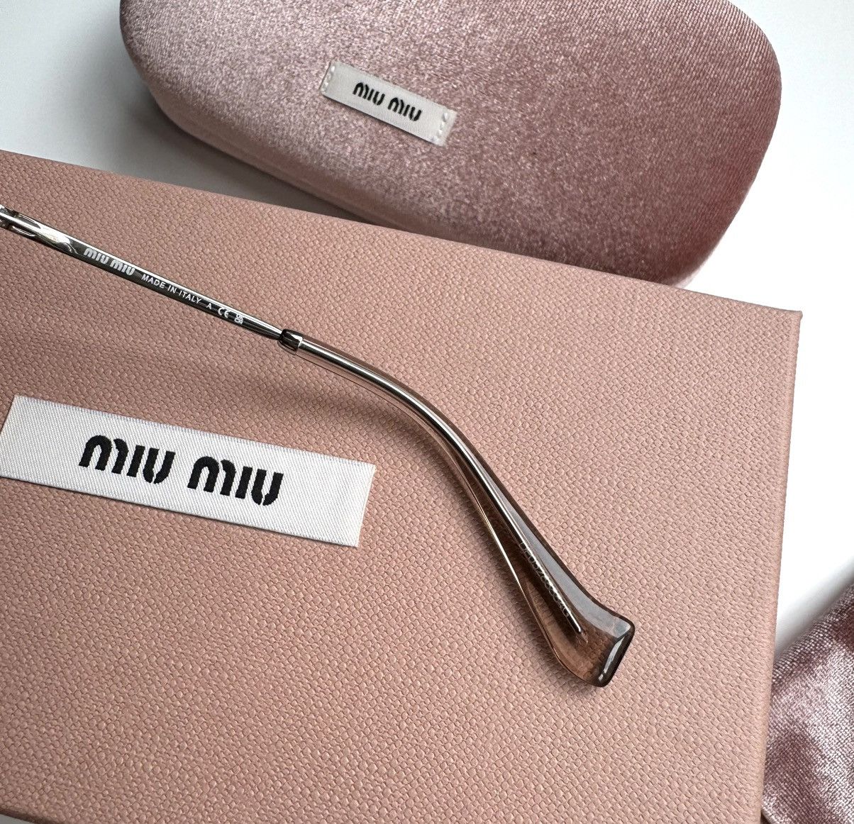 NEW Miu Miu sunglasses SMU 52YS 1BC10F