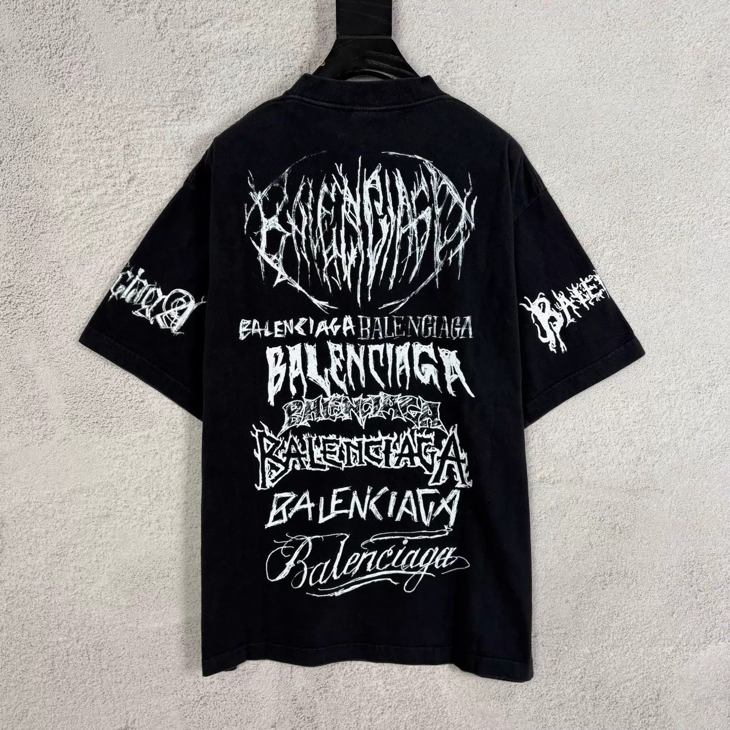 Balenciaga BLCG Dragon Year Graffiti Letter Black SS Tee S Size US S / EU 44-46 / 1 - 2 Thumbnail