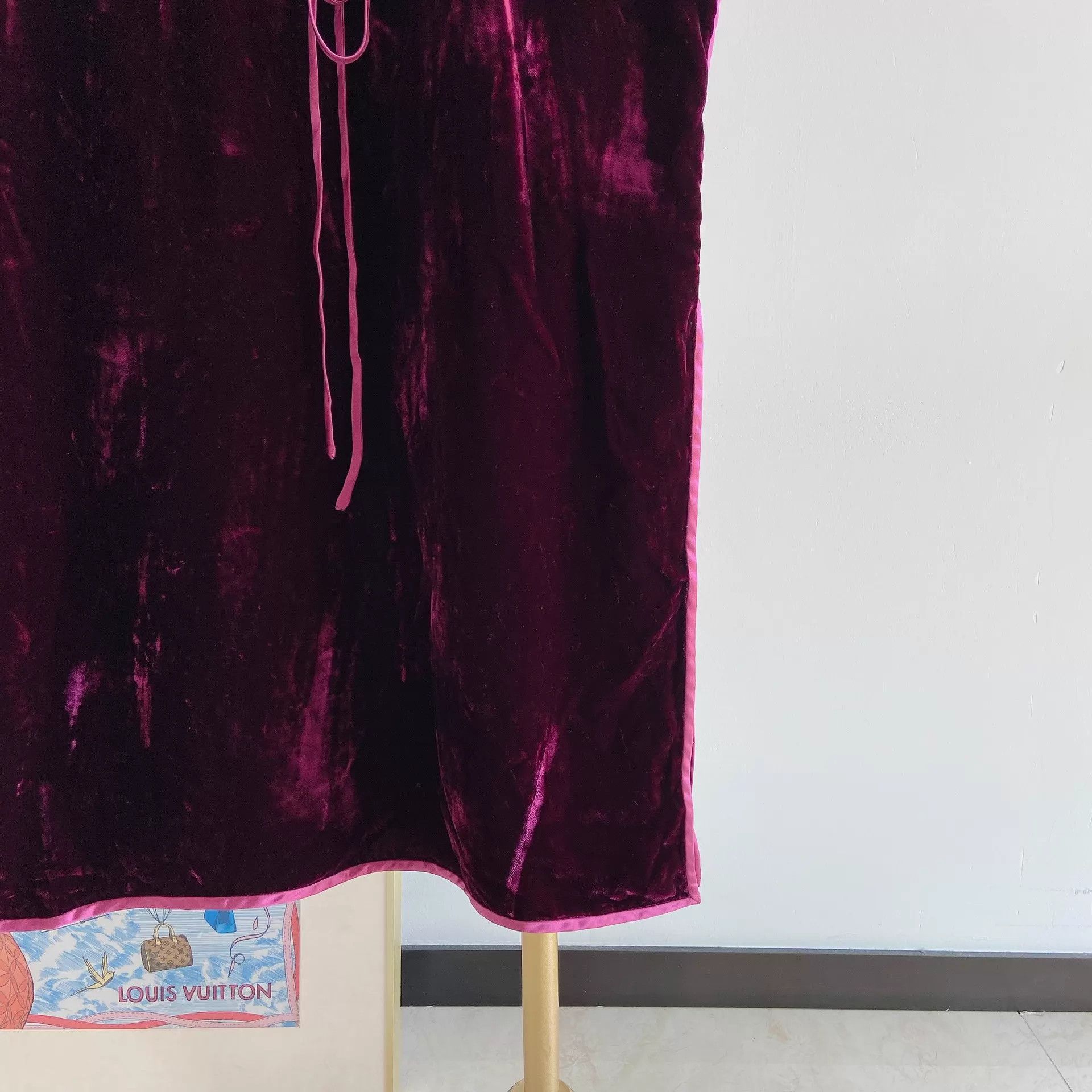 Gucci Gucci women's velvet slit dress 40 Size S / US 4 / IT 40 - 4 Thumbnail