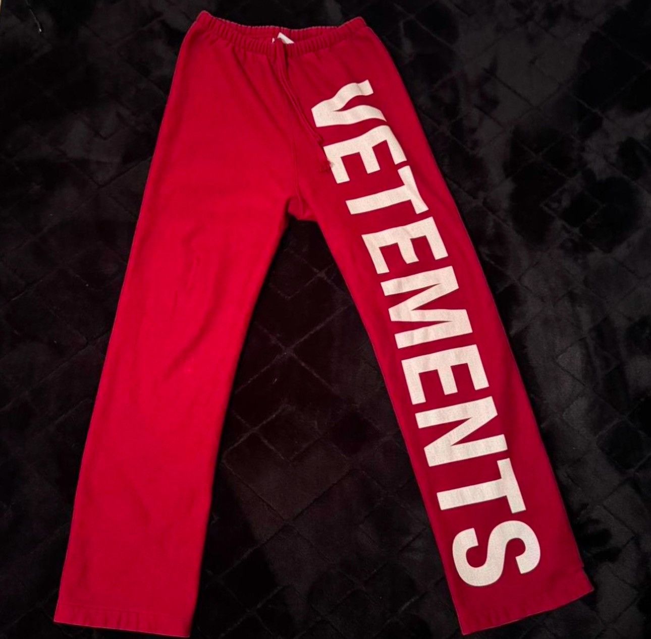Vetements Vetements AW19 Spell out sweatpants Size US 30 / EU 46 - 1 Thumbnail