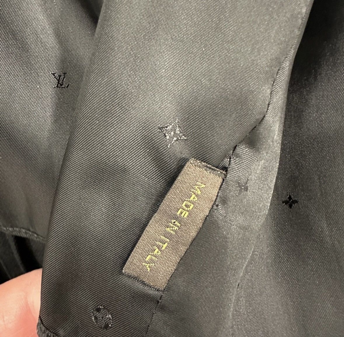 Louis Vuitton Men’s Peacoat Navy Size 52