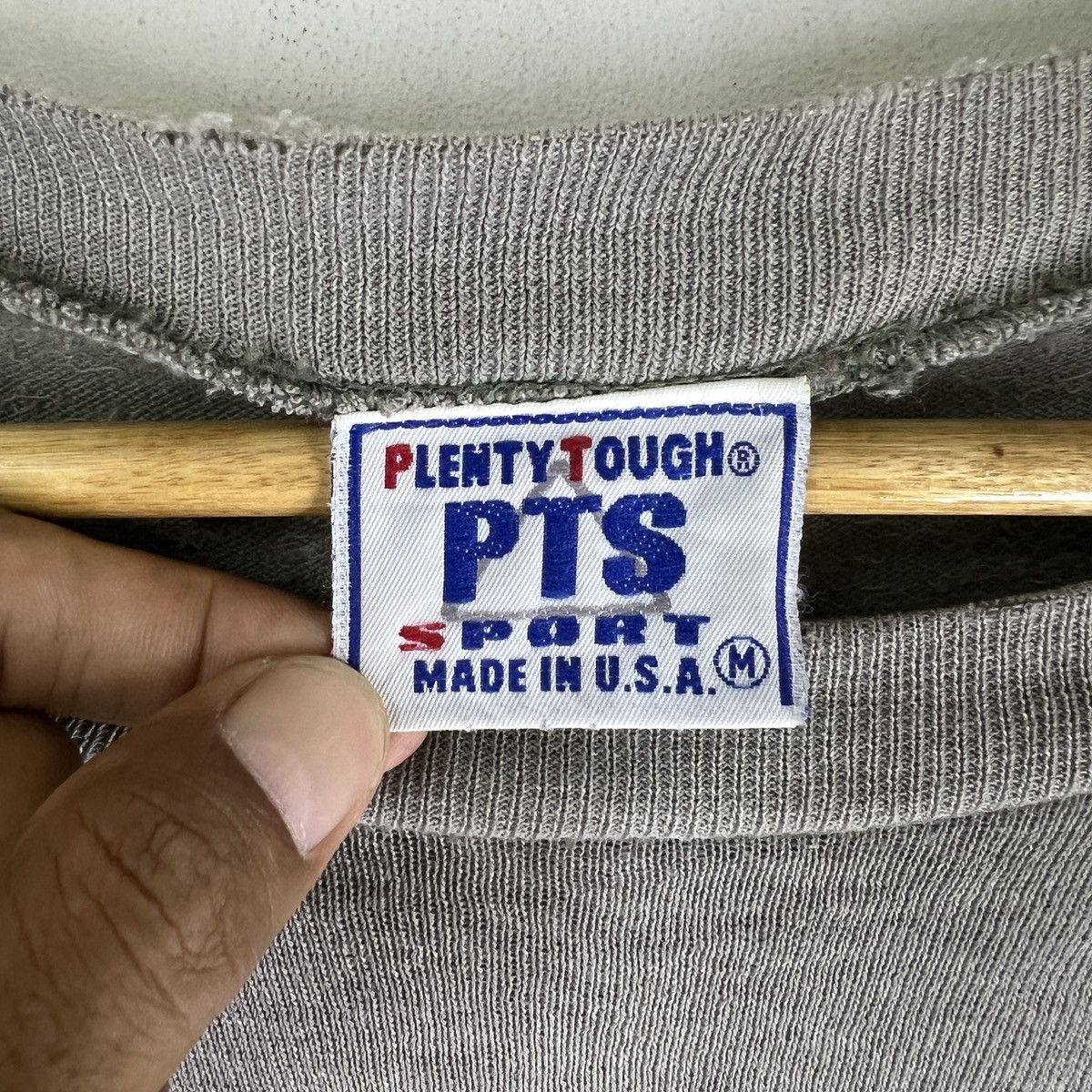 Vintage VINTAGE PLENTY TOUGH SPORT DISTRESSED SWEATSHIRT MADE IN USA Size US M / EU 48-50 / 2 - 8 Thumbnail