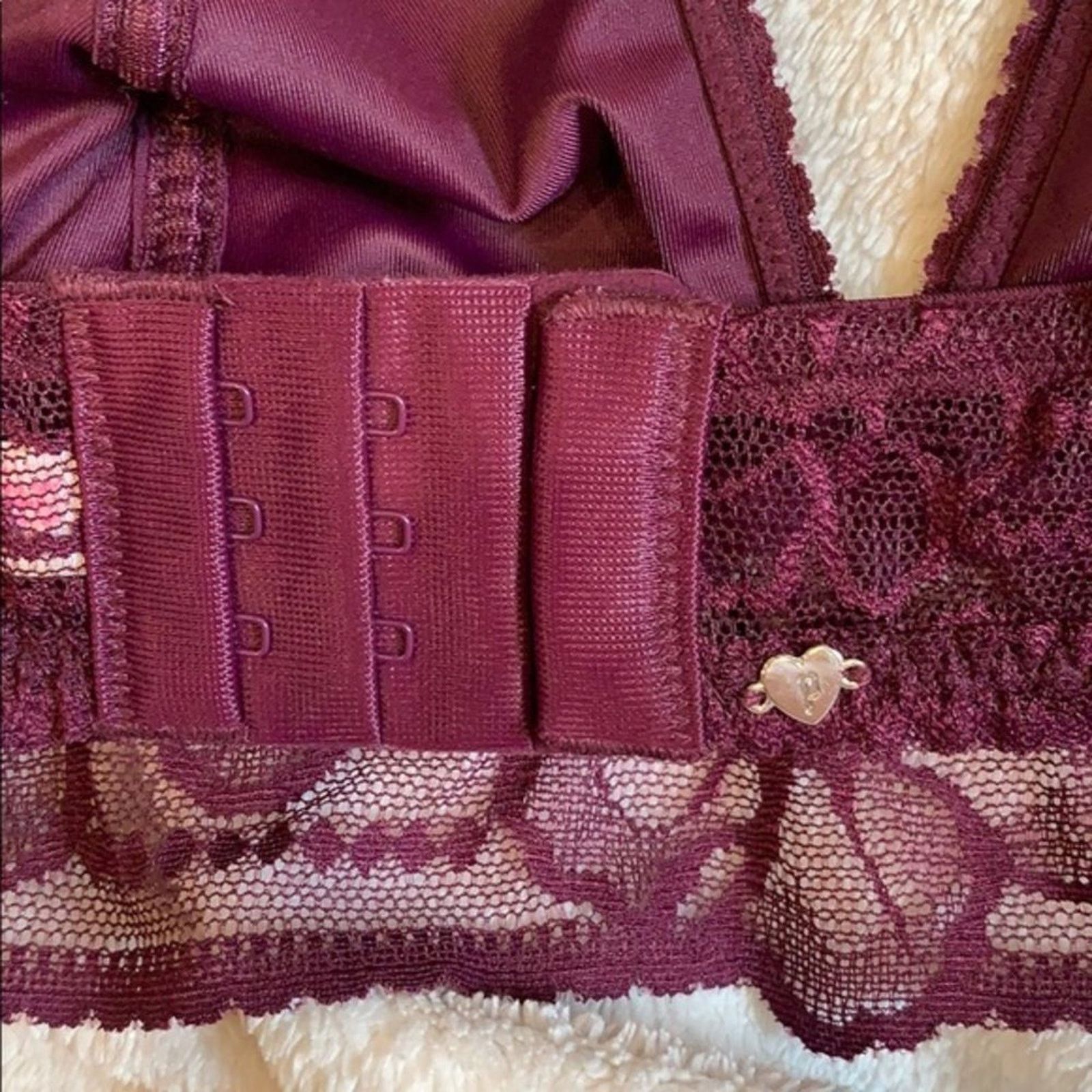 Victoria's Secret Victoria’s Secret PINK Maroon Lace Halter Neck Bra | Sz M Size M / US 6-8 / IT 42-44 - 6 Thumbnail