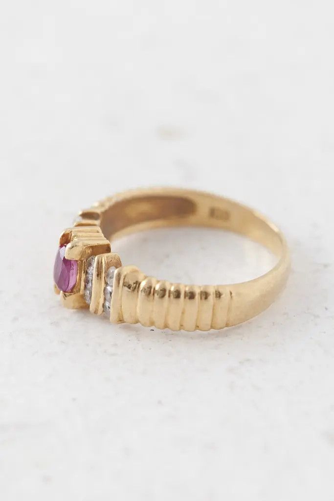 Vintage 18k gold ring with diamonds & ruby Size ONE SIZE - 2 Thumbnail