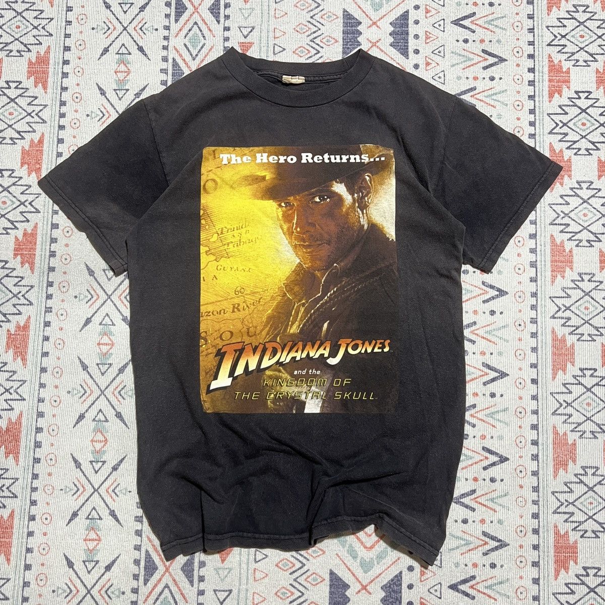 Disney SunFaded Movies Indiana Jones Kingdom Of The Crystal Skull Size US M / EU 48-50 / 2 - 1 Thumbnail