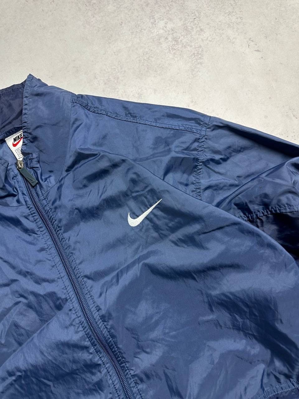 Nike Vintage Nike Swoosh Boxy Nylon Jacket Y2K L Size US L / EU 52-54 / 3 - 3 Thumbnail