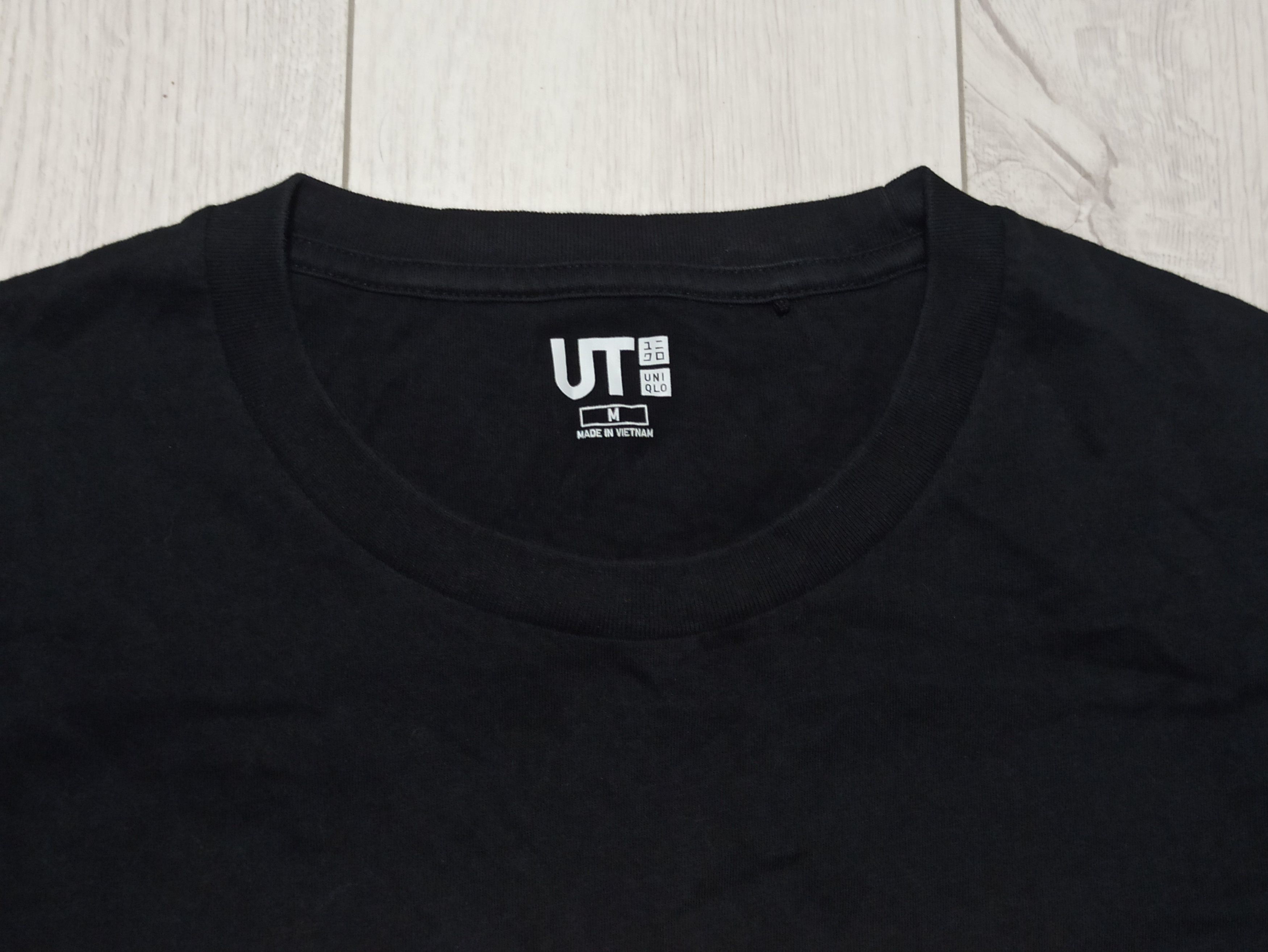 Japanese Brand × Uniqlo Uniqlo manga osomatsu kun t shirt Size US M / EU 48-50 / 2 - 3 Thumbnail