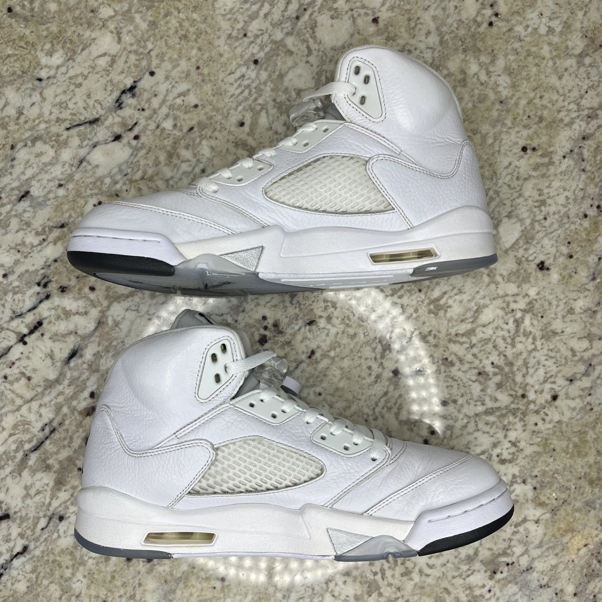 Jordan Brand Size 11 - Air Jordan 5 Retro 2015 White Metallic CLEAN W/Box Size US 11 / EU 44 - 3 Thumbnail