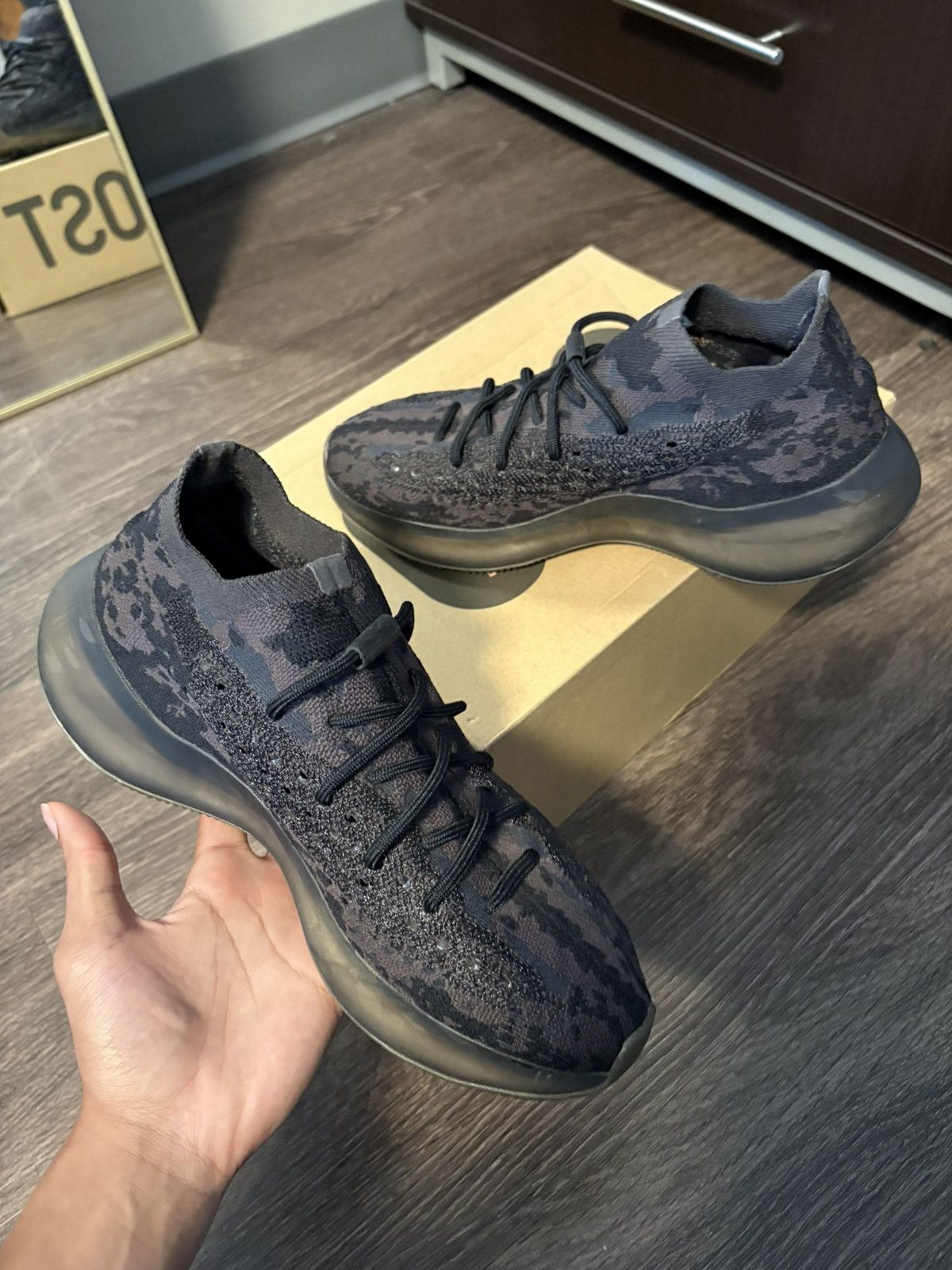 Yeezy Yeezy Boost 380 Size US 9 / EU 42 - 3 Thumbnail
