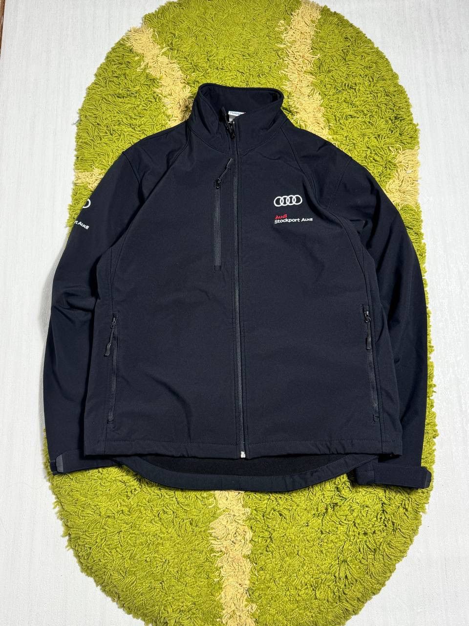 Russell Athletic Russell Athletic Audi Stockport Softshell Jacket Mens Size M Size US M / EU 48-50 / 2 - 1 Thumbnail
