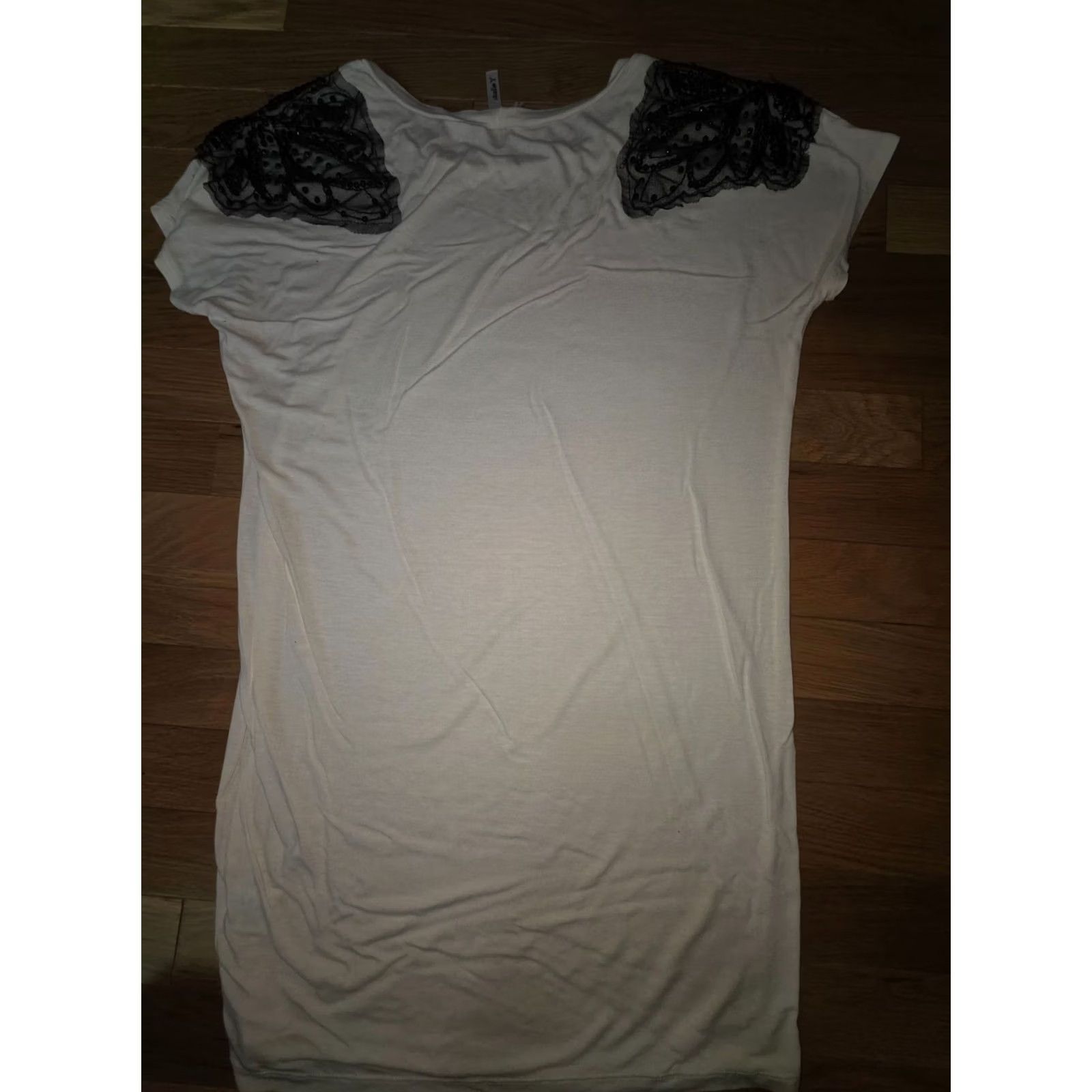 Vintage Studio Y Shirt Womens S White Rayon Cap Sleeve Crew Neck Lace Shoulders Lightweight Casual Summer Spring Size S / US 4 / IT 40 - 6 Thumbnail