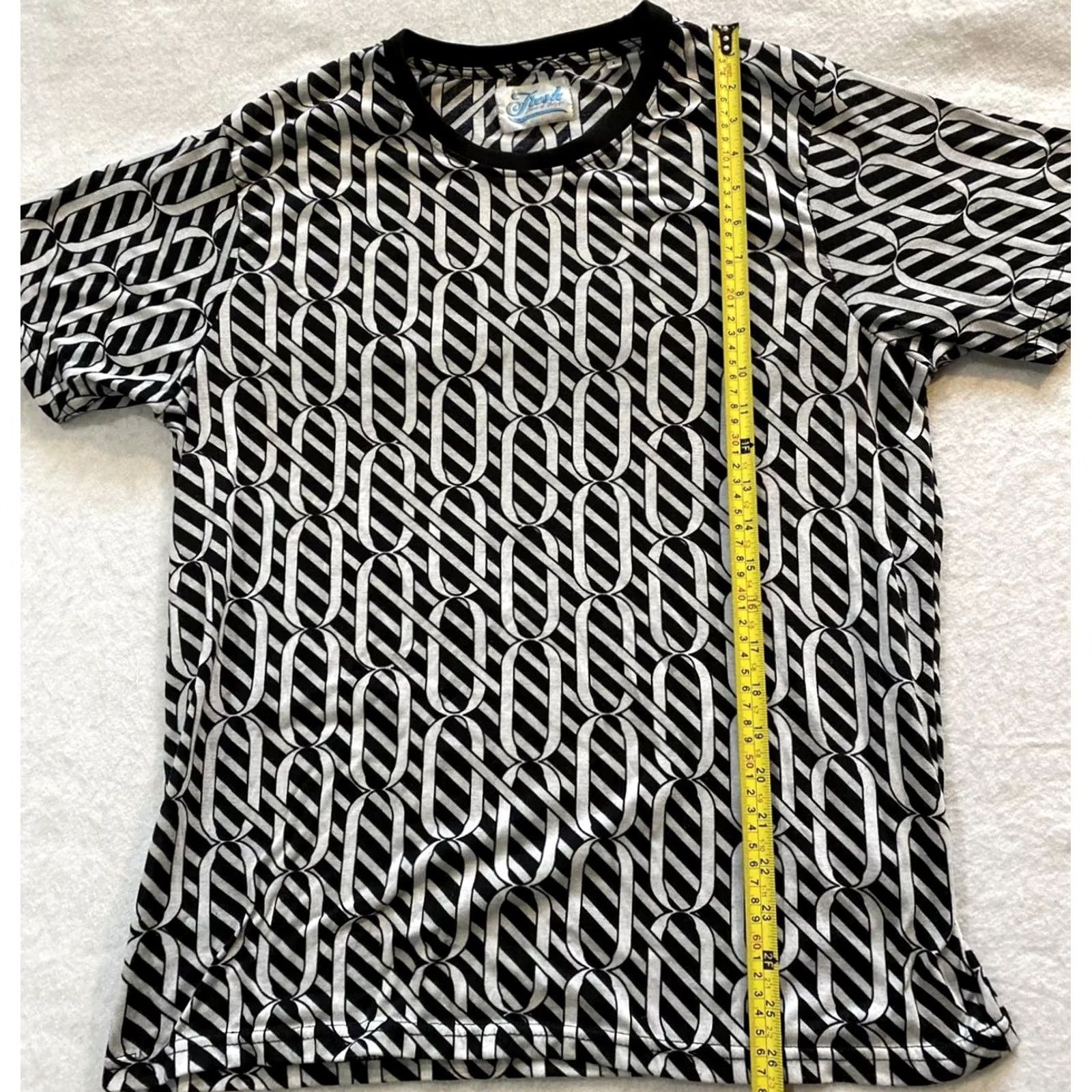 Vintage Fresh T Shirt Mens OG Graphic Black White L / 2-16 - Fitted Fresh Casual Mens Shirt Size L Black White OG Graphic Size US L / EU 52-54 / 3 - 6 Thumbnail