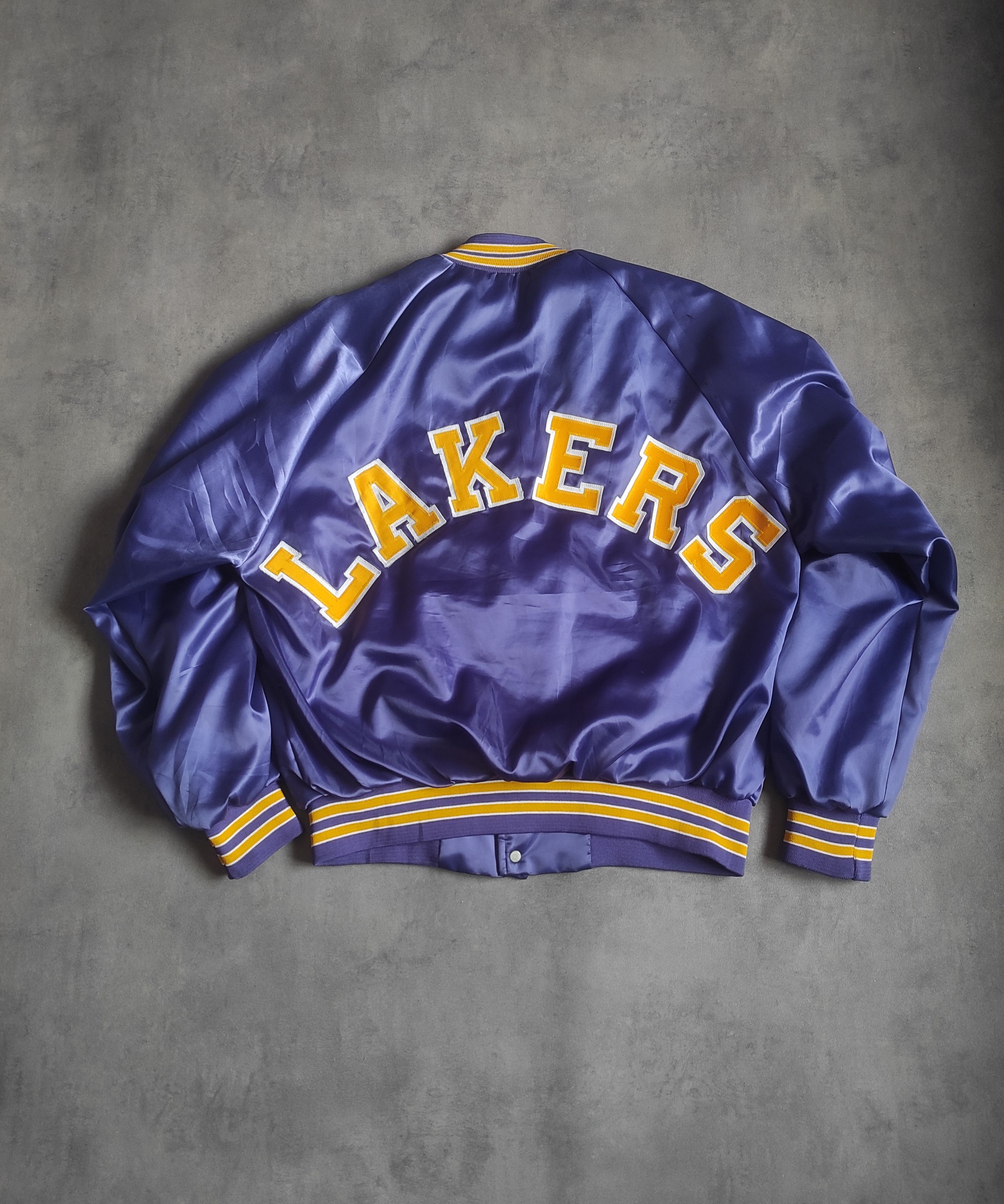 NBA Vintage Chalk Line NBA Los Angeles Lakers Bomber Jacket USA Size US L / EU 52-54 / 3 - 2 Thumbnail