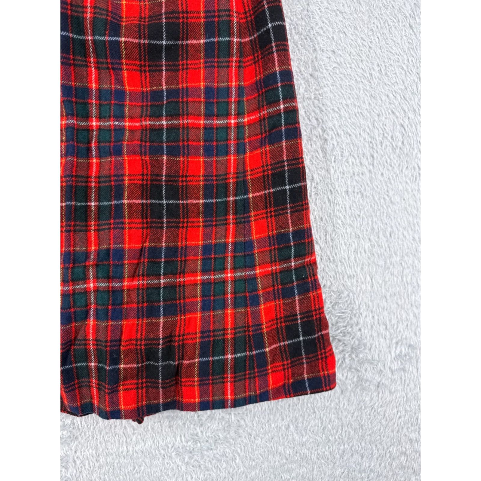 Pendleton VINTAGE Pendleton Skirt Womens 8 Red Tartan Plaid 100% Virgin Wool US Made 24" Size 30" / US 8 / IT 44 - 5 Thumbnail