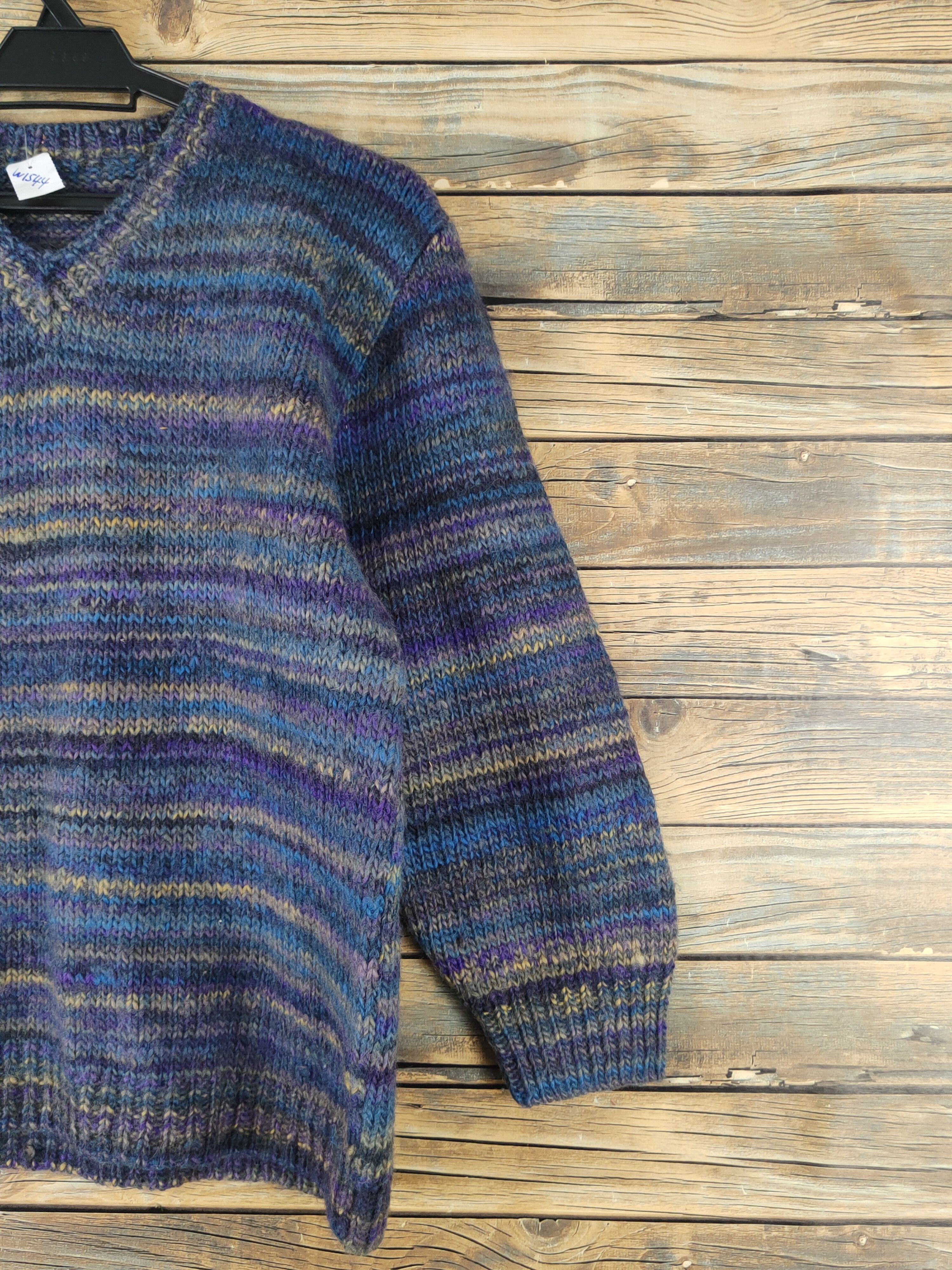 Vintage Japanese Brand Blue Purple Knitwear Sweatshirts #W1544 Size US S / EU 44-46 / 1 - 5 Thumbnail
