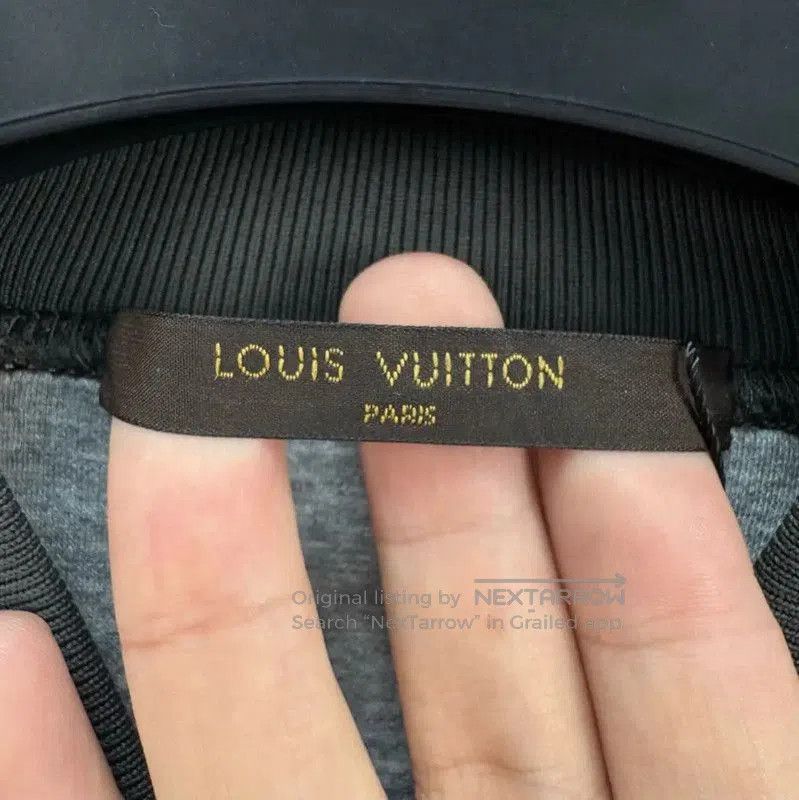 Louis Vuitton Louis Vuitton Gray Wool Logo Zipper Jacket . Size US S / EU 44-46 / 1 - 6 Thumbnail