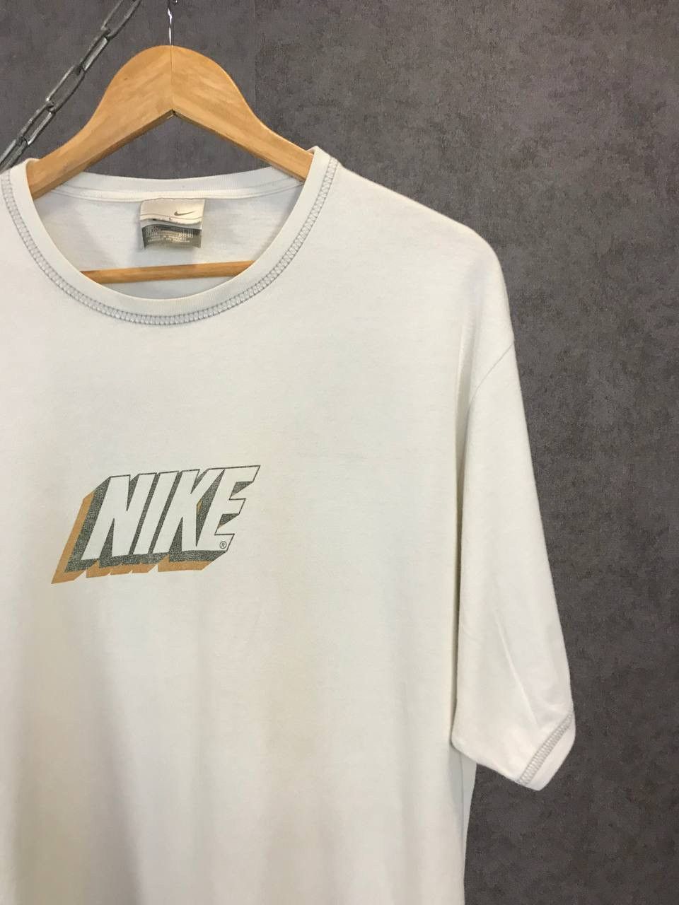 Nike × Vintage Nike swoosh streetwear vintage big center logo tee Size US L / EU 52-54 / 3 - 2 Thumbnail