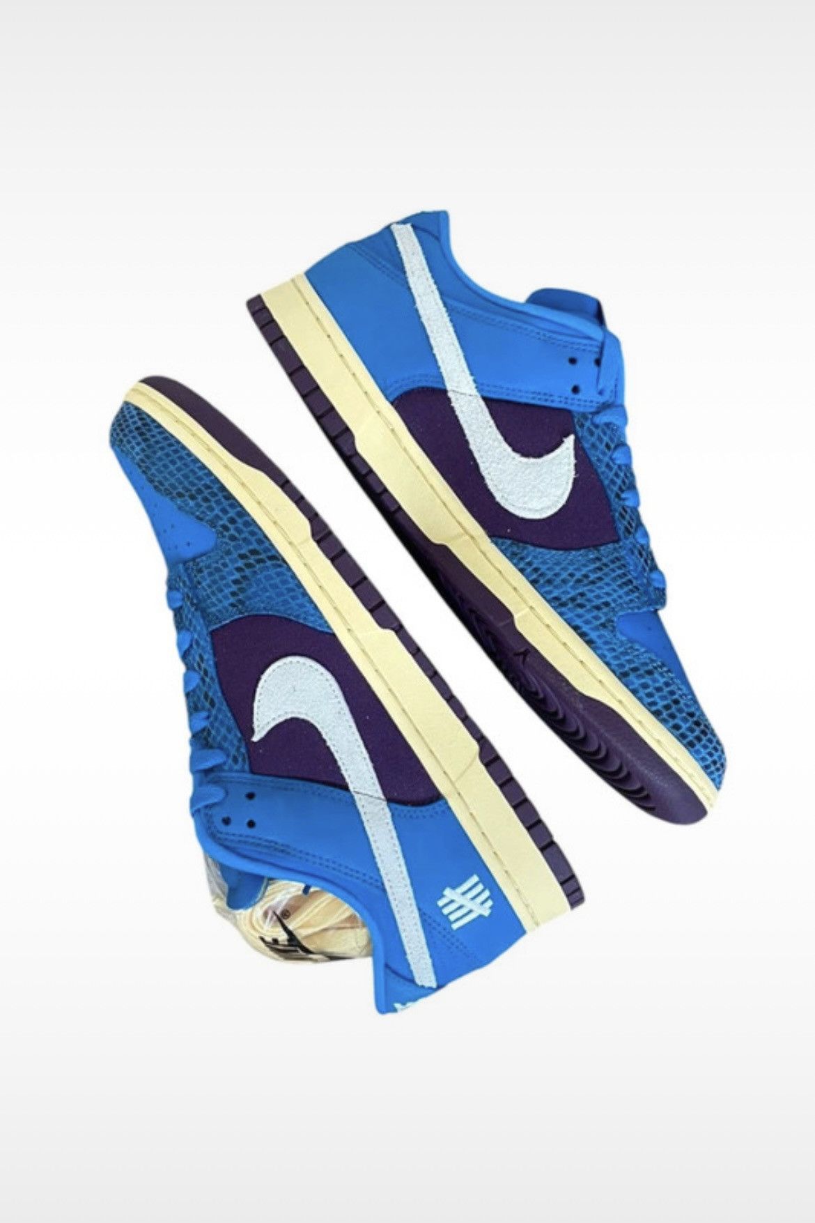 Nike × Undefeated Nike Dunk Low Undefeated 5 On It Dunk vs. AF1 10.5 Size US 10.5 / EU 43-44 - 3 Thumbnail