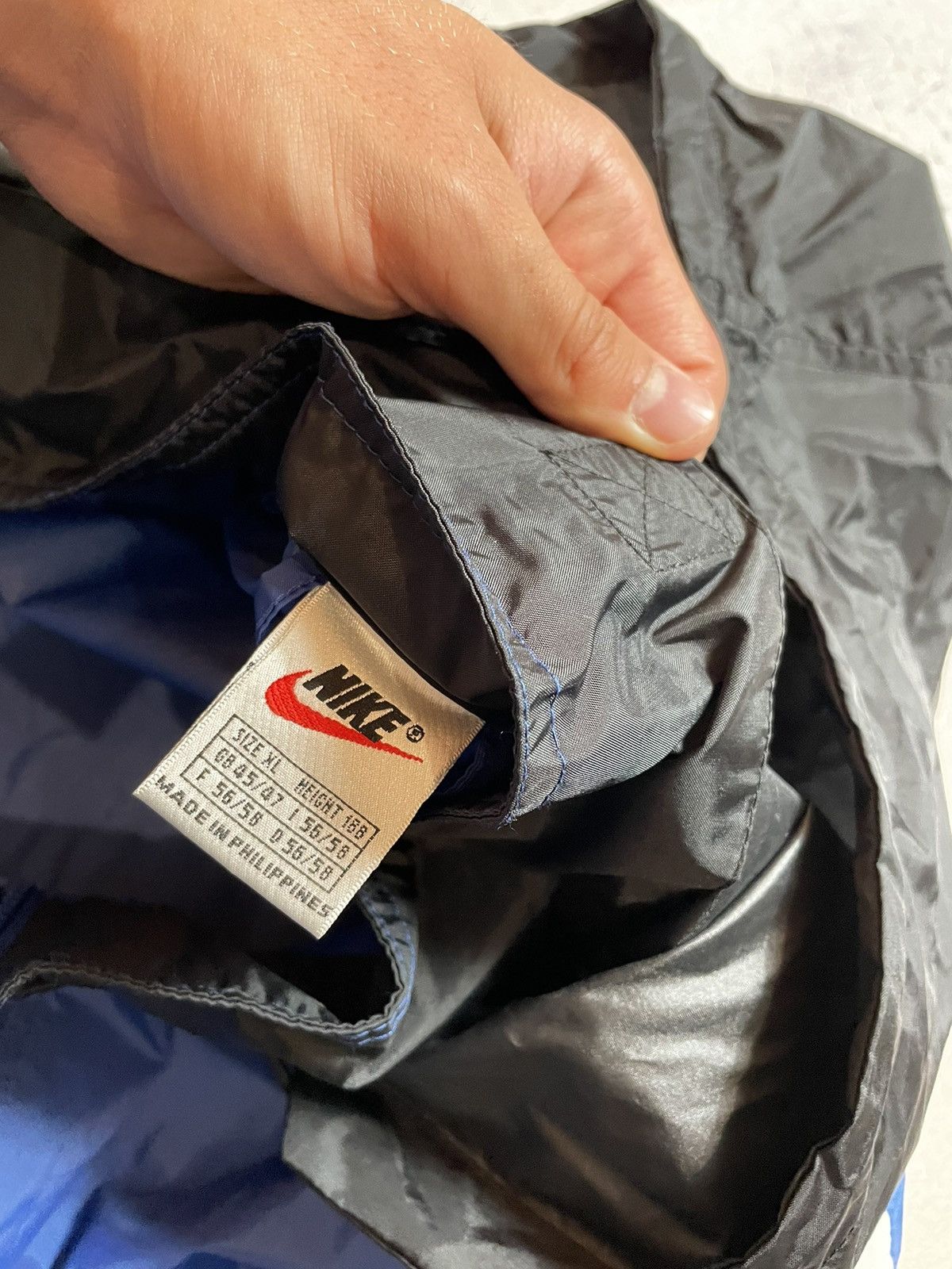 Nike Vintage 90s Nike Big Swoosh Retro Y2K Nylon Jacket Size US XL / EU 56 / 4 - 11 Thumbnail
