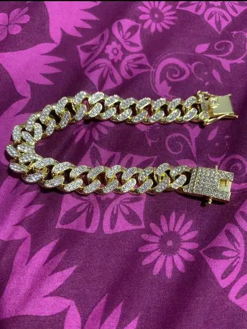VIBE 12mm Bold Cuban Chain Bracelets Size ONE SIZE - 3 Thumbnail