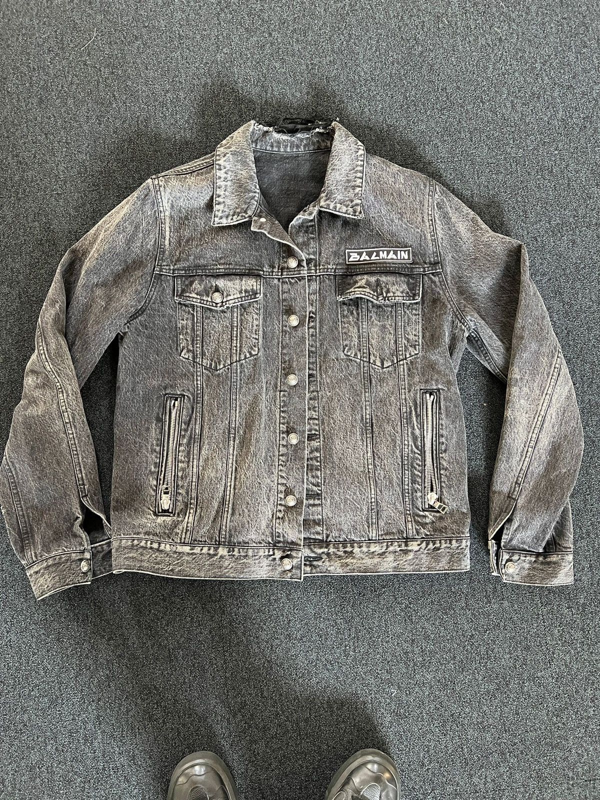 Balmain BALMAIN SIGNATURE PATCH DENIM JACKET Size US L / EU 52-54 / 3 - 1 Thumbnail