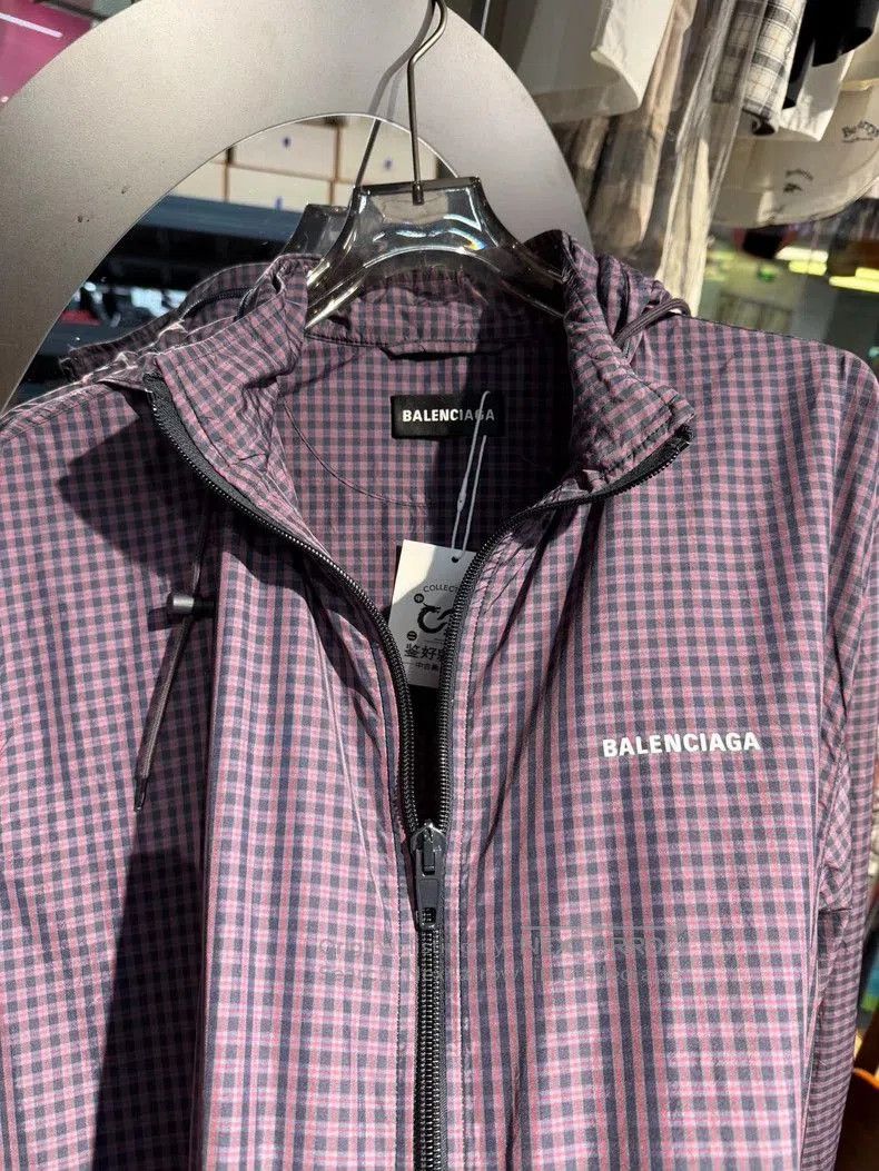 Balenciaga Balenciaga Purple Plaid Trench Coat. Size US S / EU 44-46 / 1 - 3 Thumbnail